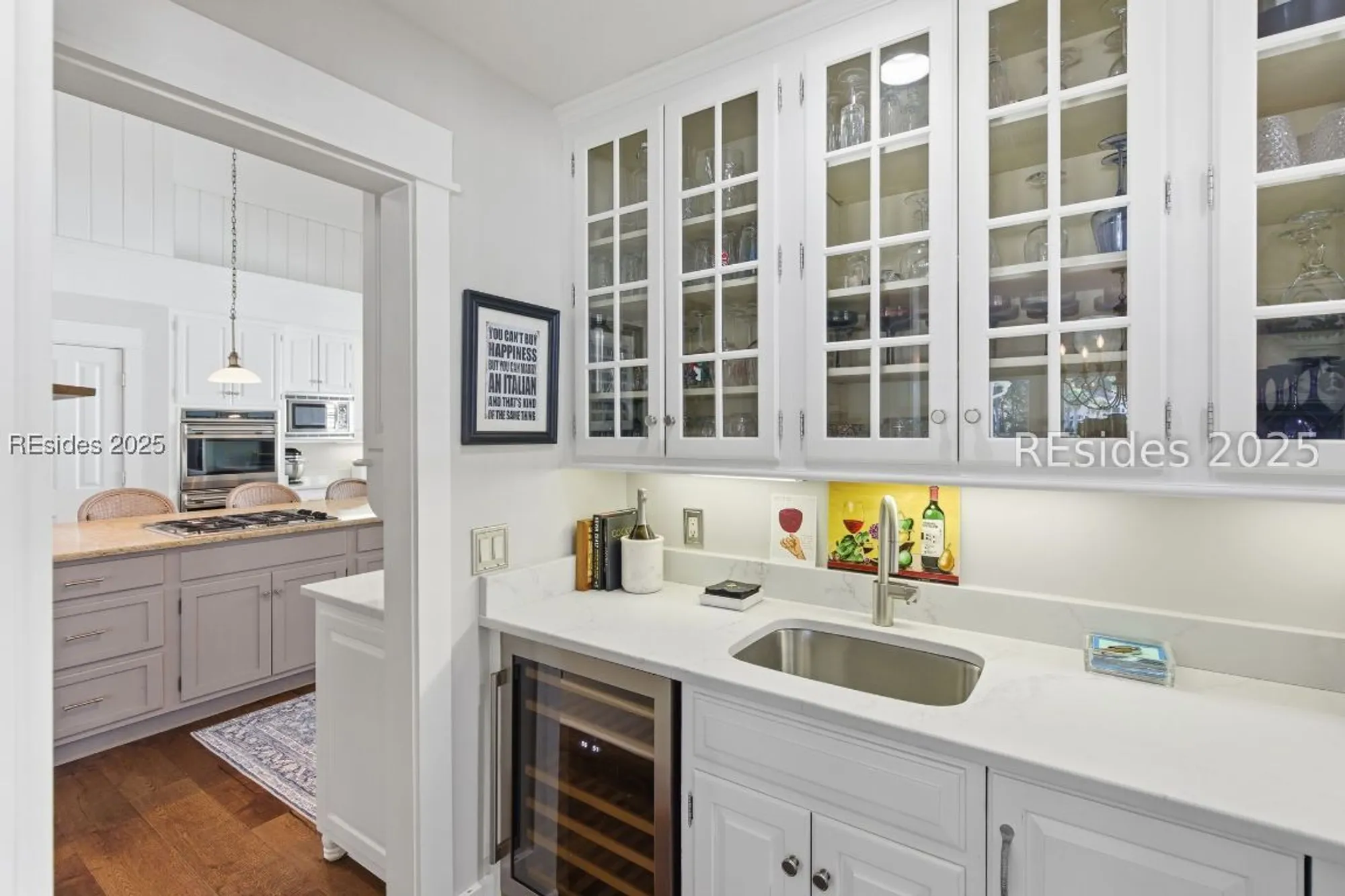 Property Slideshow image 29 of 85 | 664 colonial dr, Hilton Head Island, SC, 29926