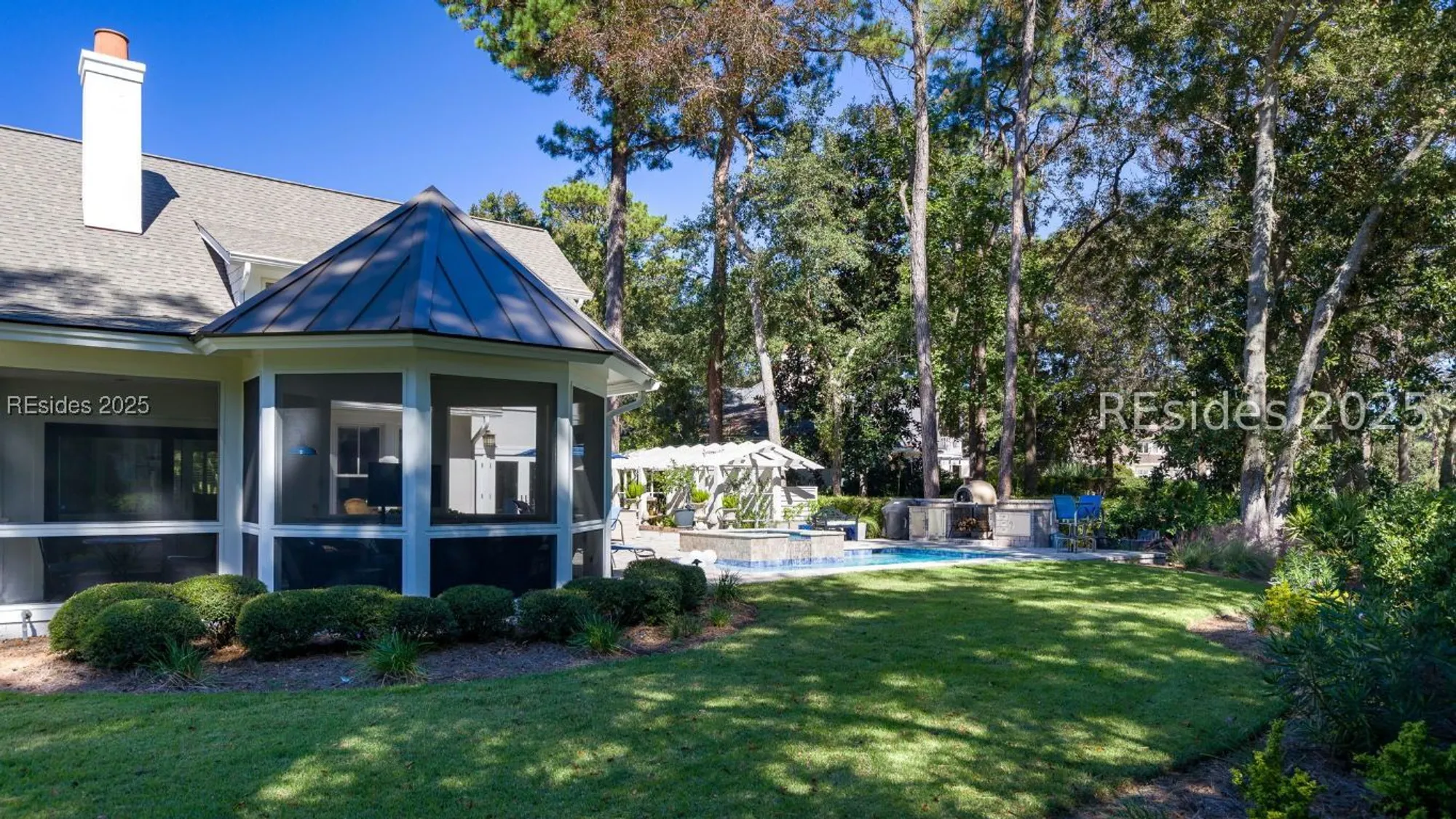 Property Slideshow image 56 of 85 | 664 colonial dr, Hilton Head Island, SC, 29926