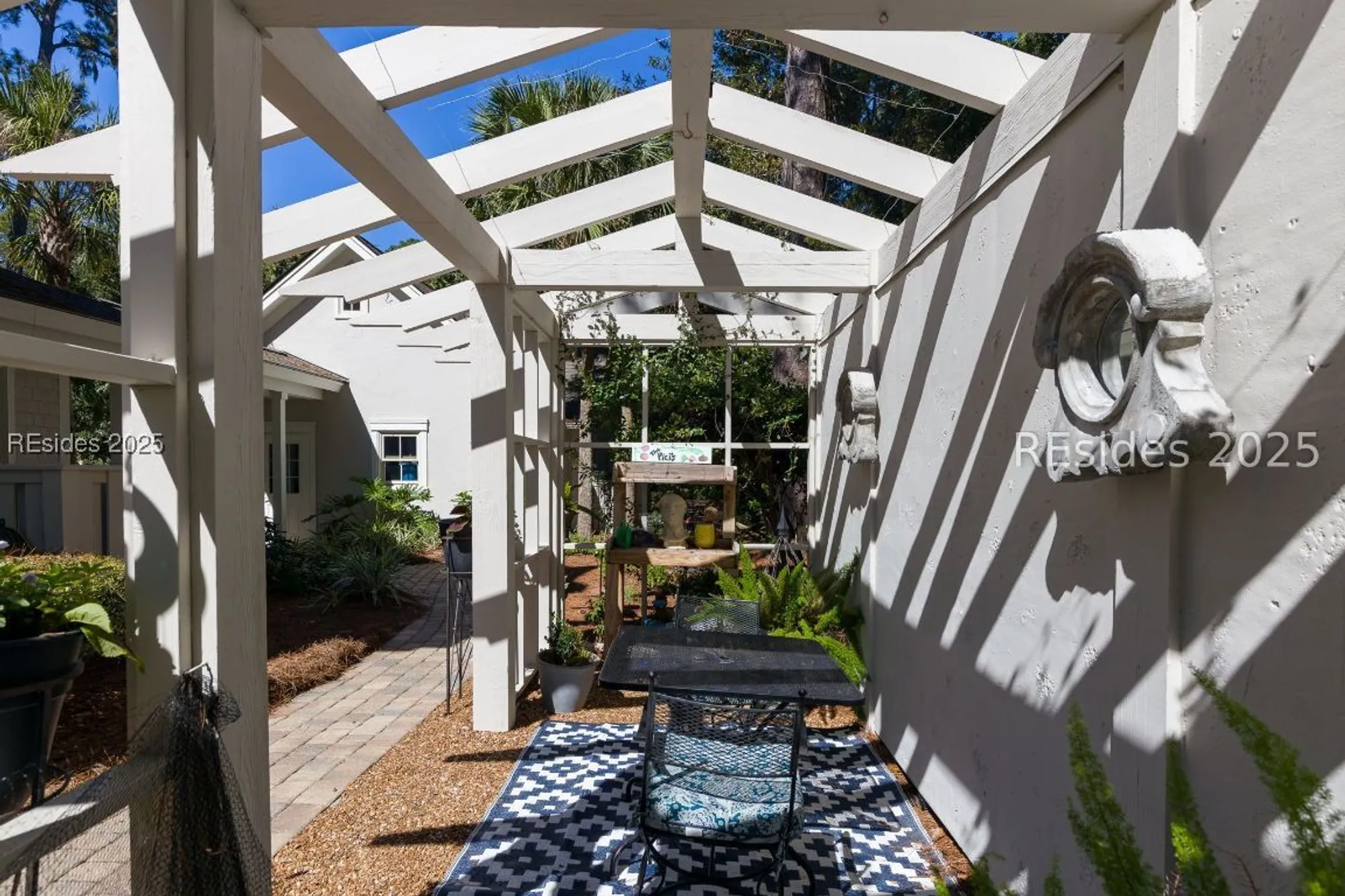 Property Slideshow image 64 of 85 | 664 colonial dr, Hilton Head Island, SC, 29926