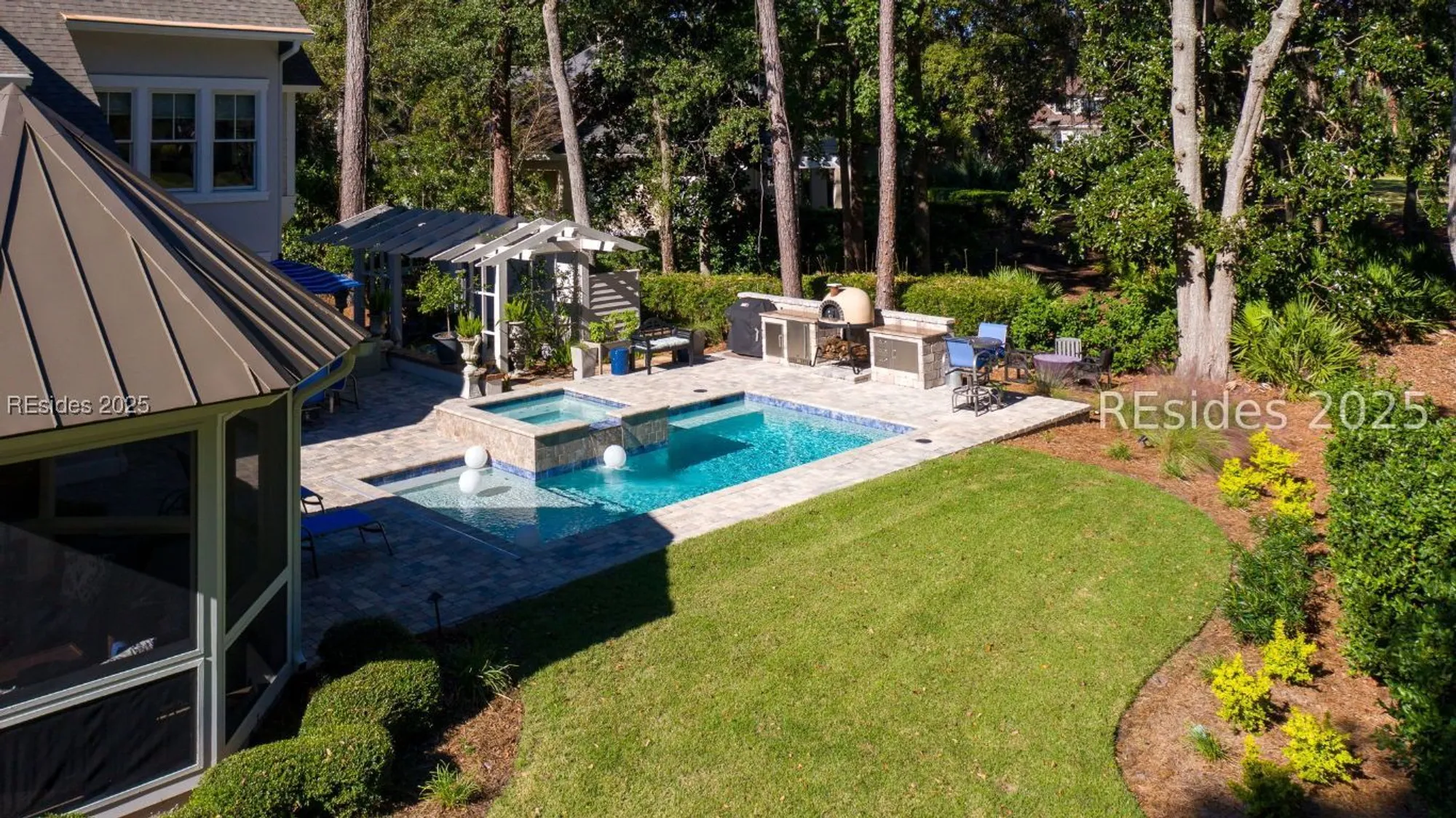 Property Slideshow image 70 of 85 | 664 colonial dr, Hilton Head Island, SC, 29926