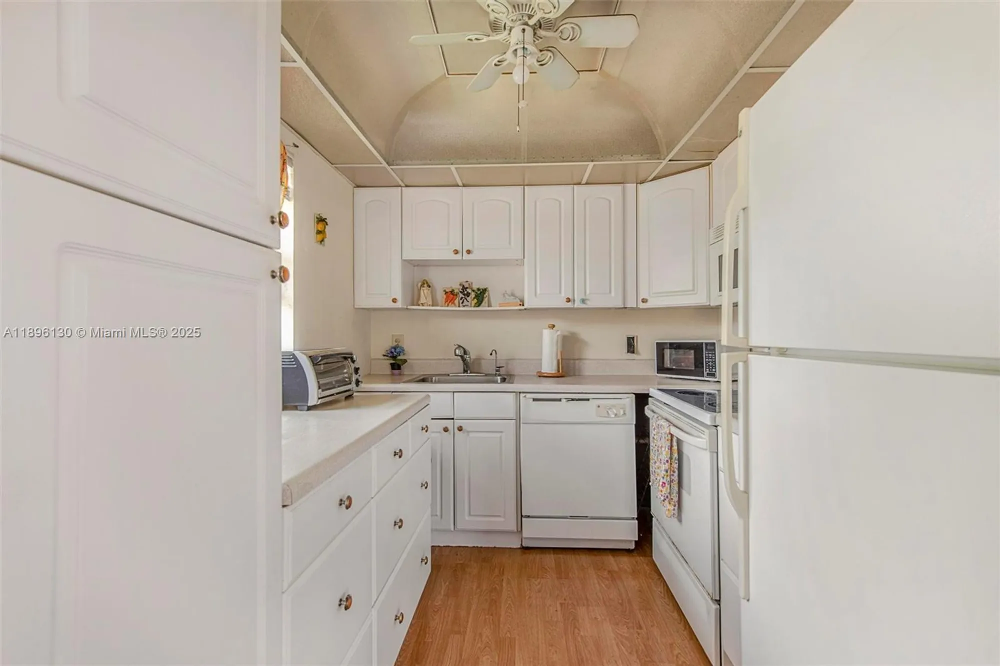 Property Slideshow image 10 of 25 | 712 monaco o # 712, Delray Beach, FL, 33446