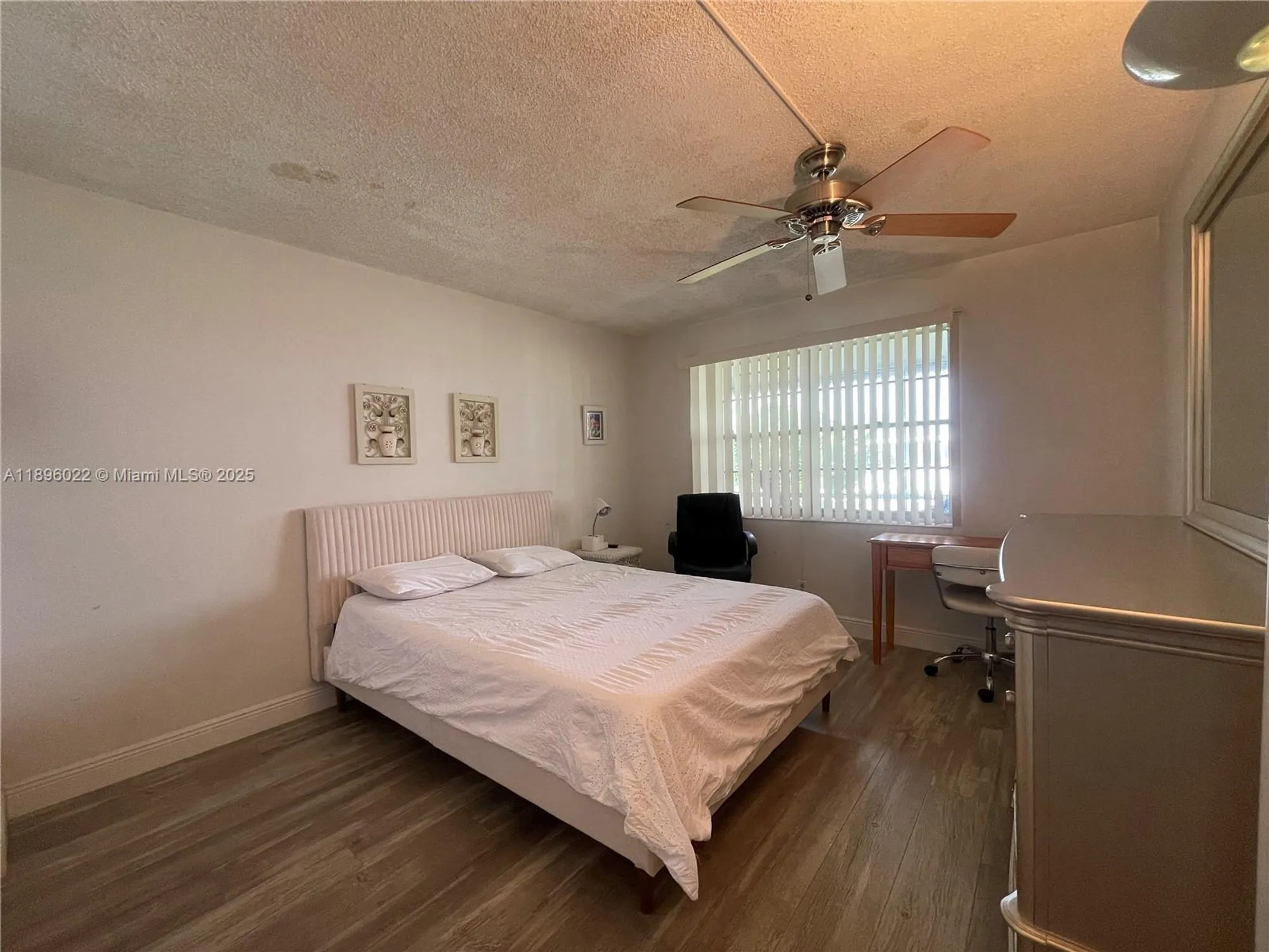 Property Slideshow image 4 of 15 | 279 markham m m, Deerfield Beach, FL, 33442