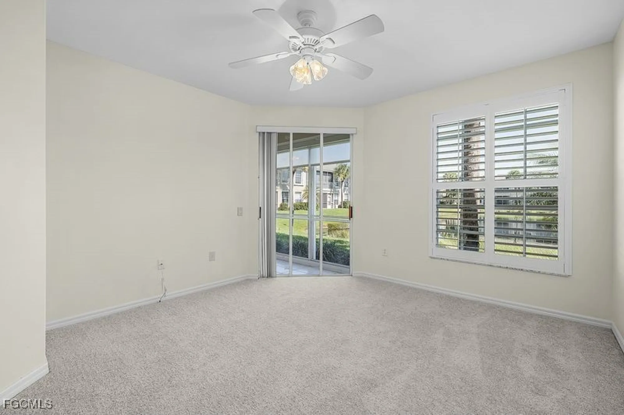 Property Slideshow image 11 of 31 | 14521 grande cay cir 2908, Fort Myers, FL, 33908