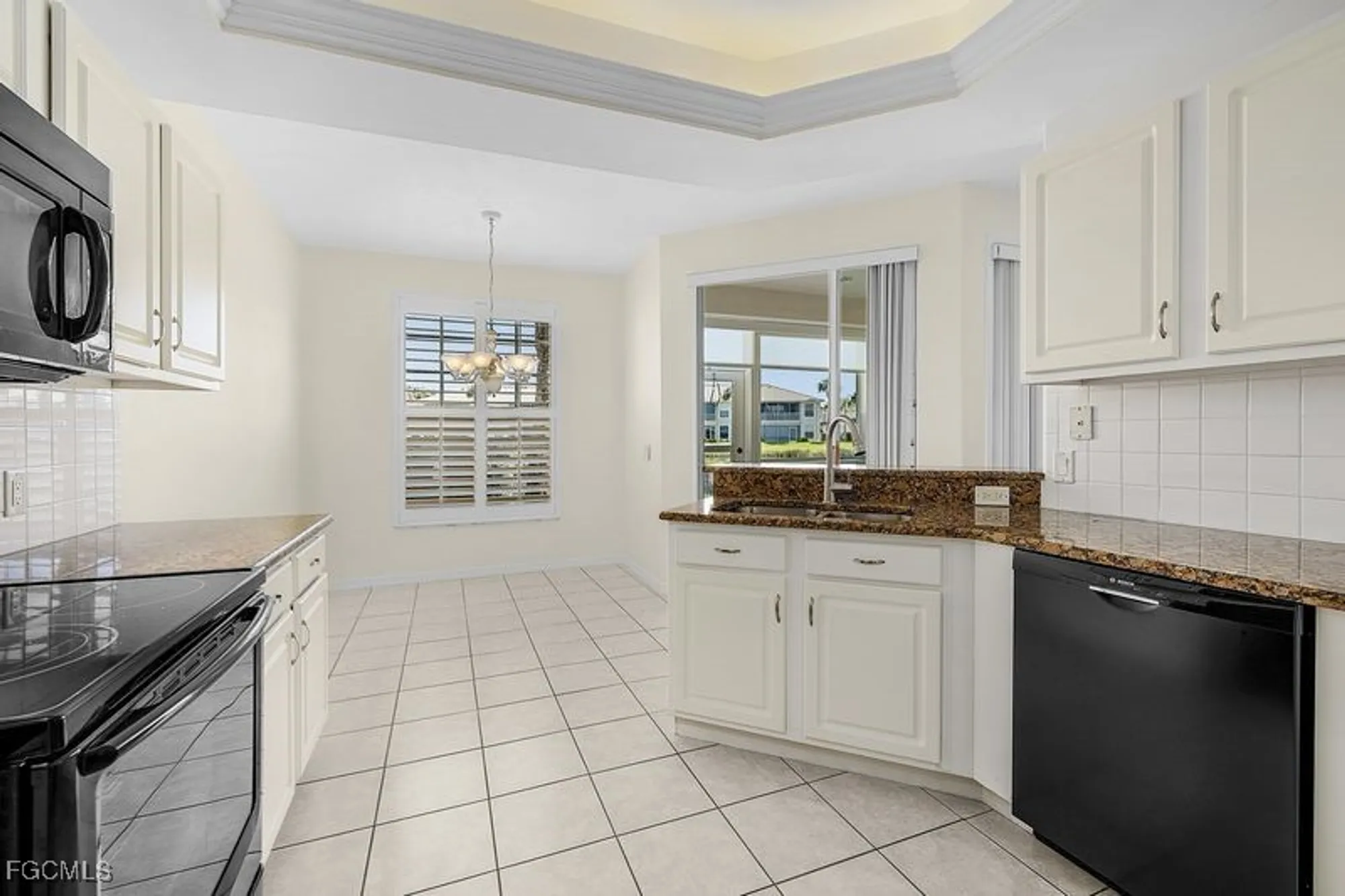 Property Slideshow image 5 of 31 | 14521 grande cay cir 2908, Fort Myers, FL, 33908