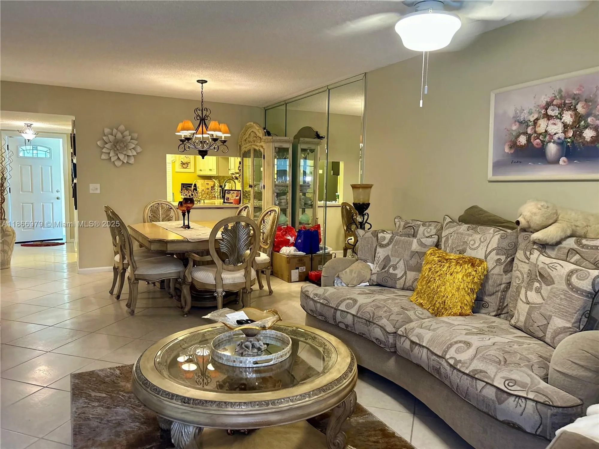 Property Slideshow image 10 of 33 | 9802 marina blvd apt 125, Boca Raton, FL, 33428