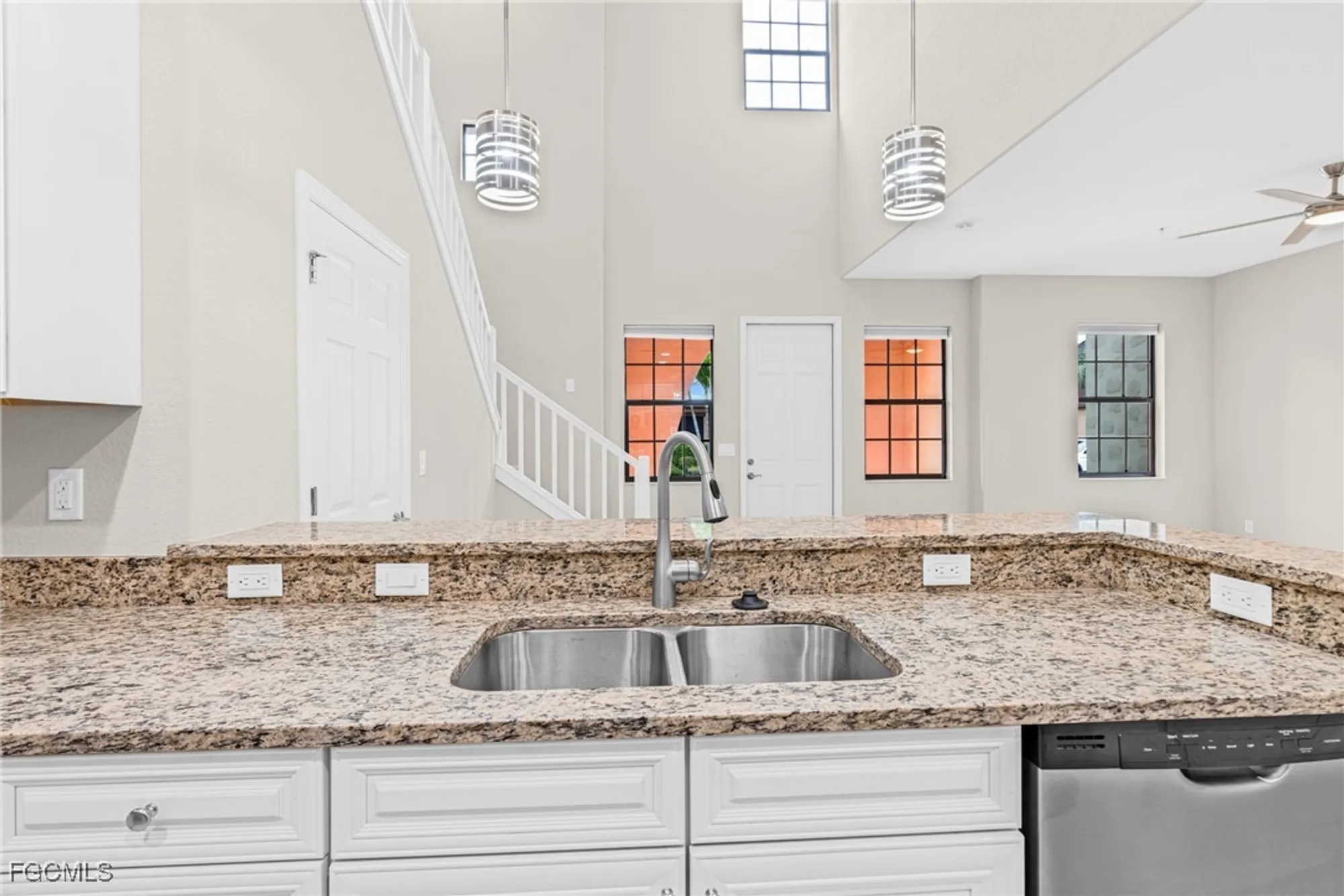 Property Slideshow image 17 of 49 | 8663 olinda way 7503, Fort Myers, FL, 33912