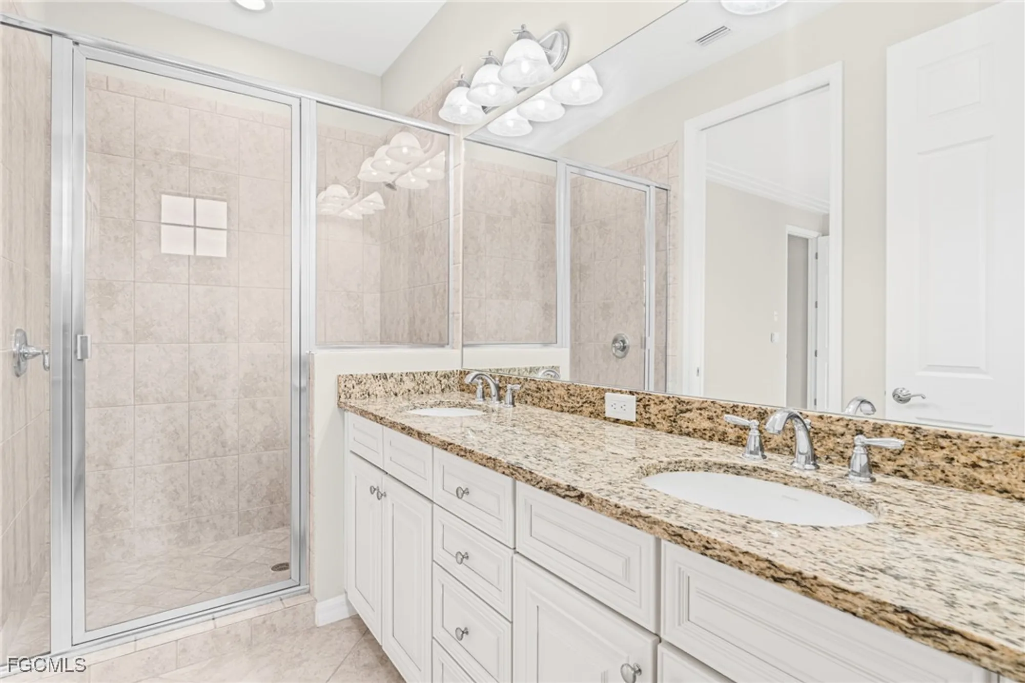 Property Slideshow image 28 of 49 | 8663 olinda way 7503, Fort Myers, FL, 33912