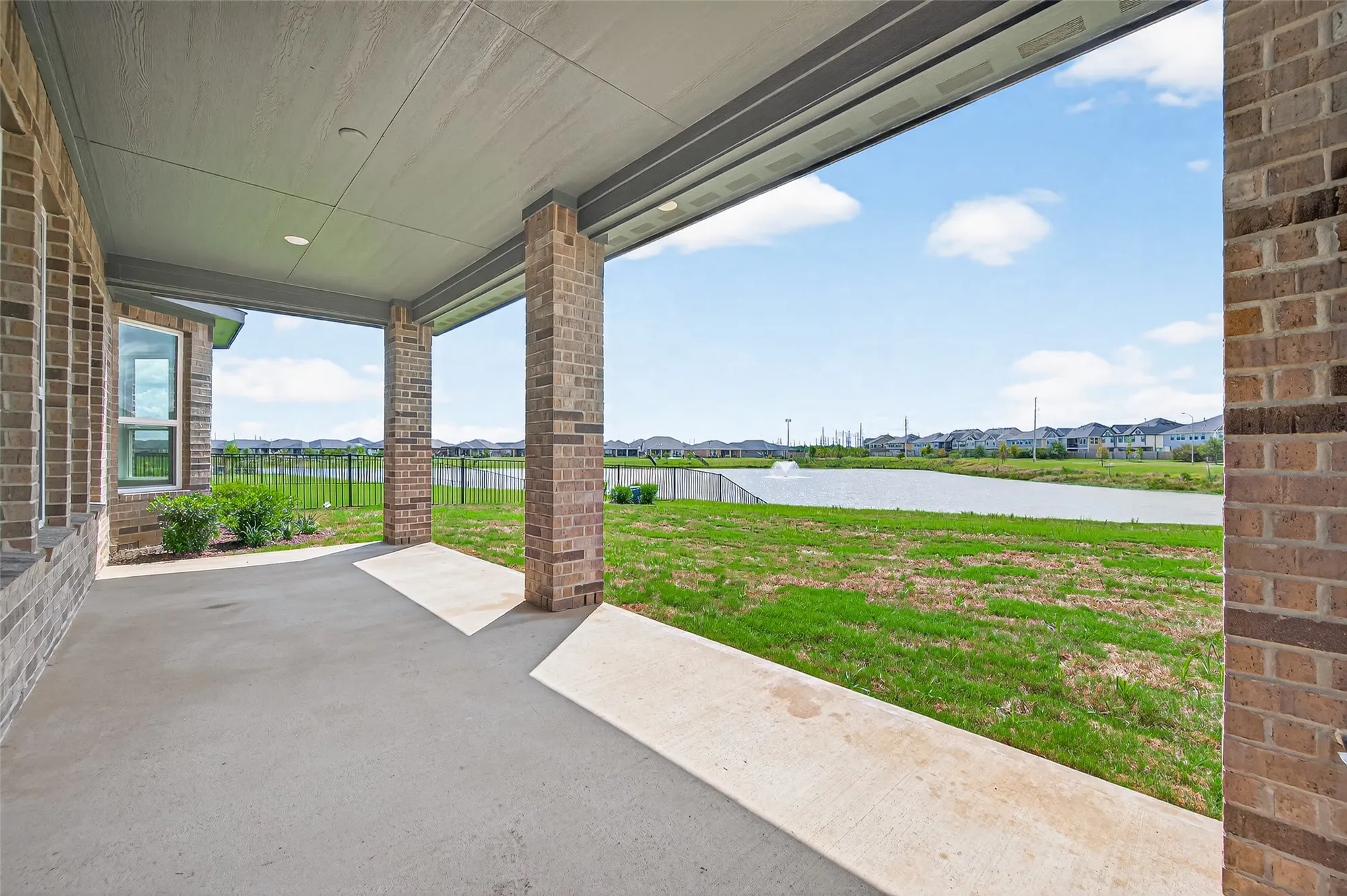 Property Slideshow image 34 of 50 | 4706 rustic grove ln, Fulshear, TX, 77441