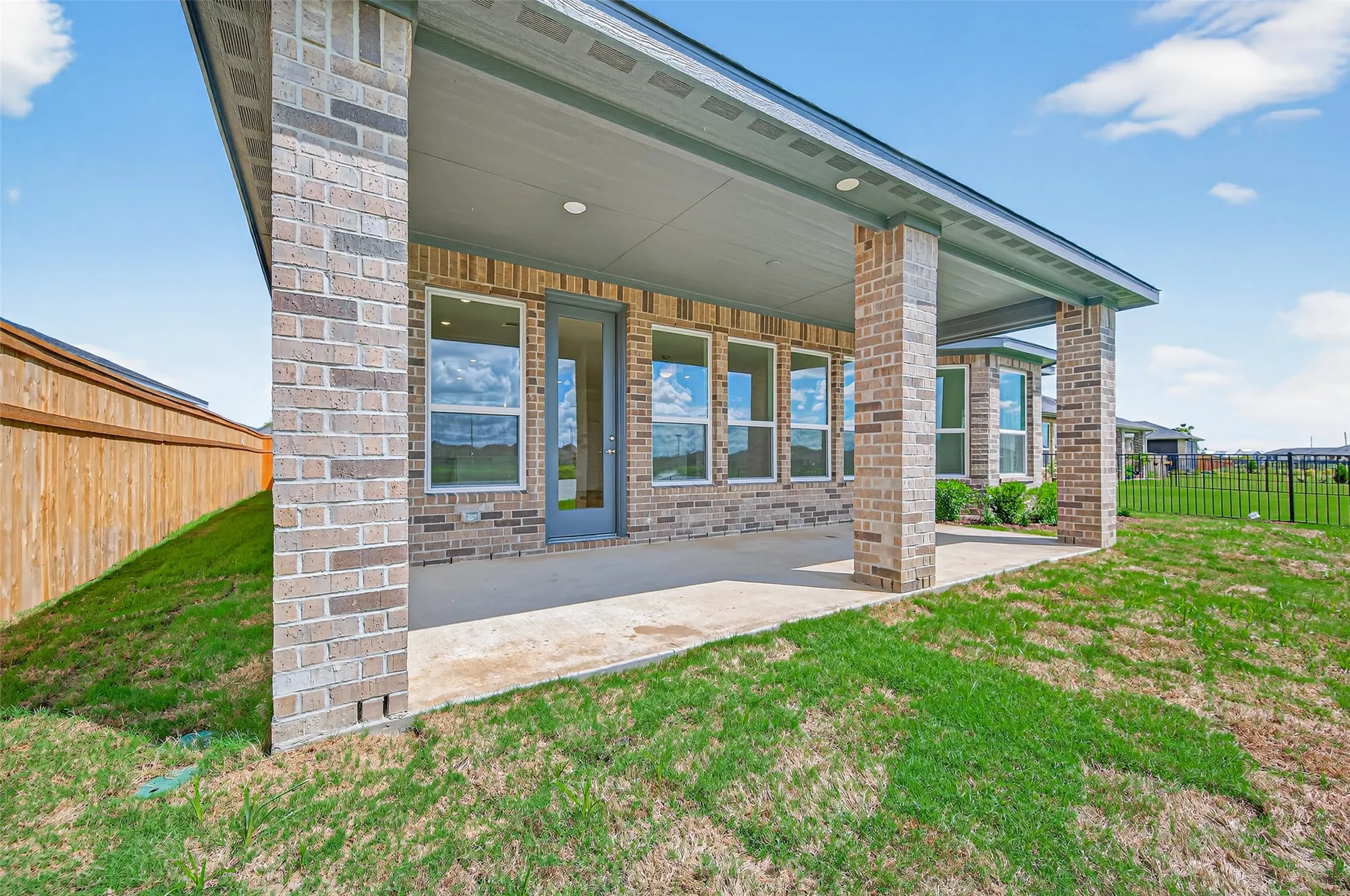 Property Slideshow image 35 of 50 | 4706 rustic grove ln, Fulshear, TX, 77441