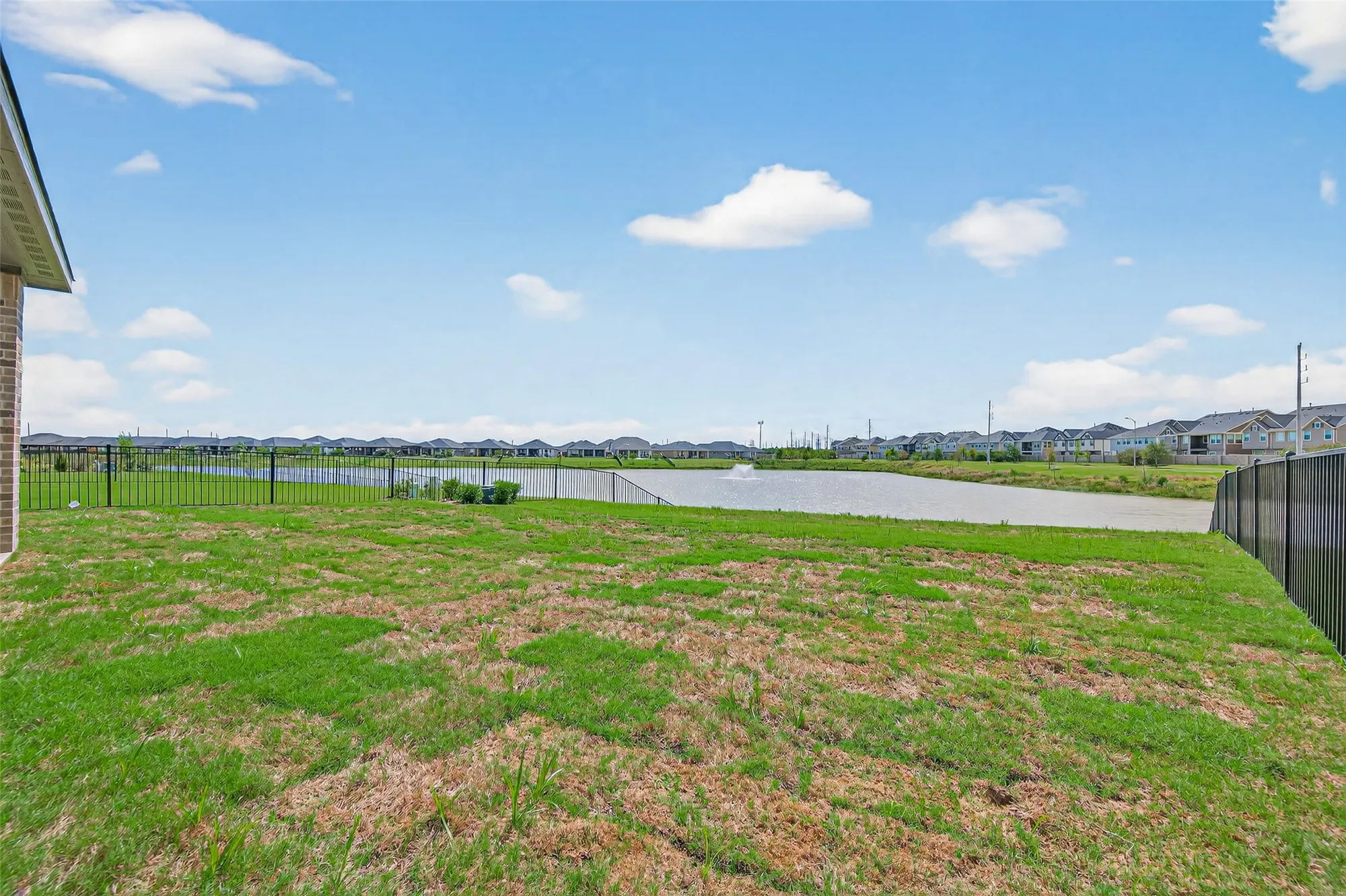 Property Slideshow image 36 of 50 | 4706 rustic grove ln, Fulshear, TX, 77441