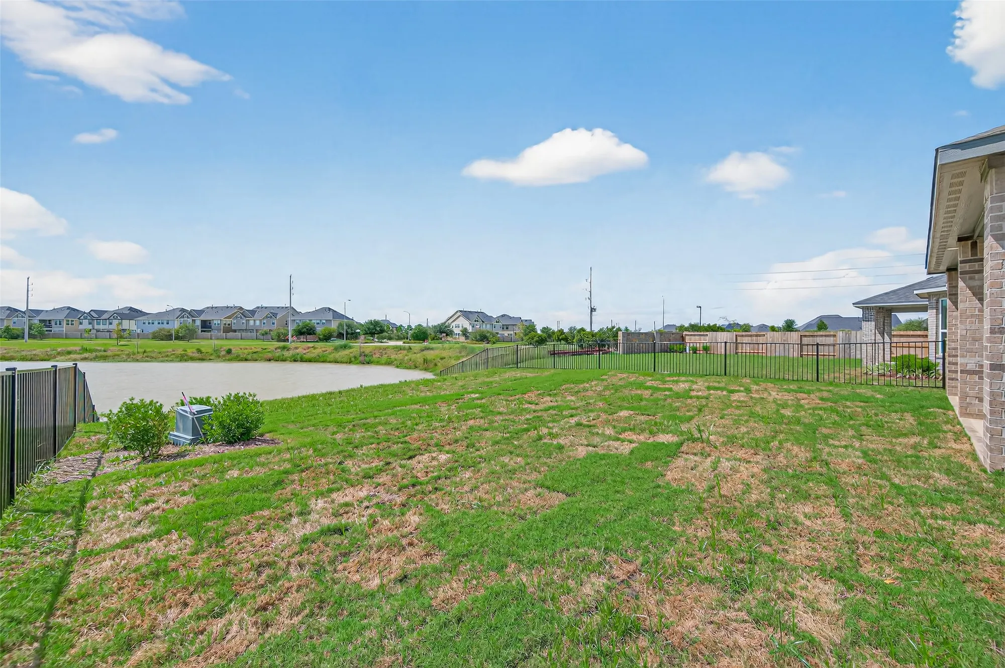 Property Slideshow image 37 of 50 | 4706 rustic grove ln, Fulshear, TX, 77441