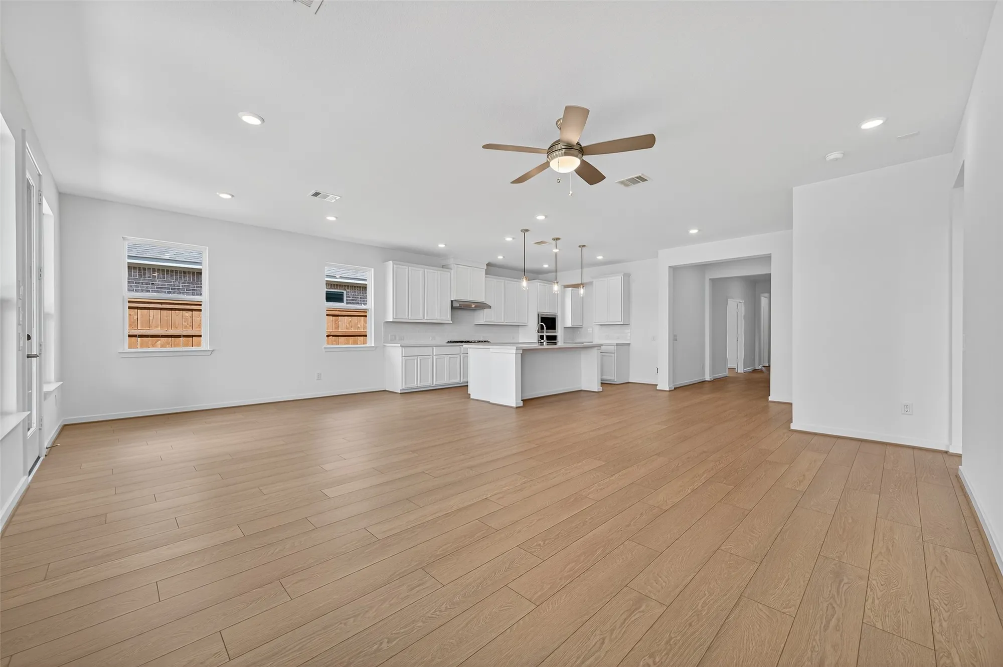 Property Slideshow image 9 of 50 | 4706 rustic grove ln, Fulshear, TX, 77441