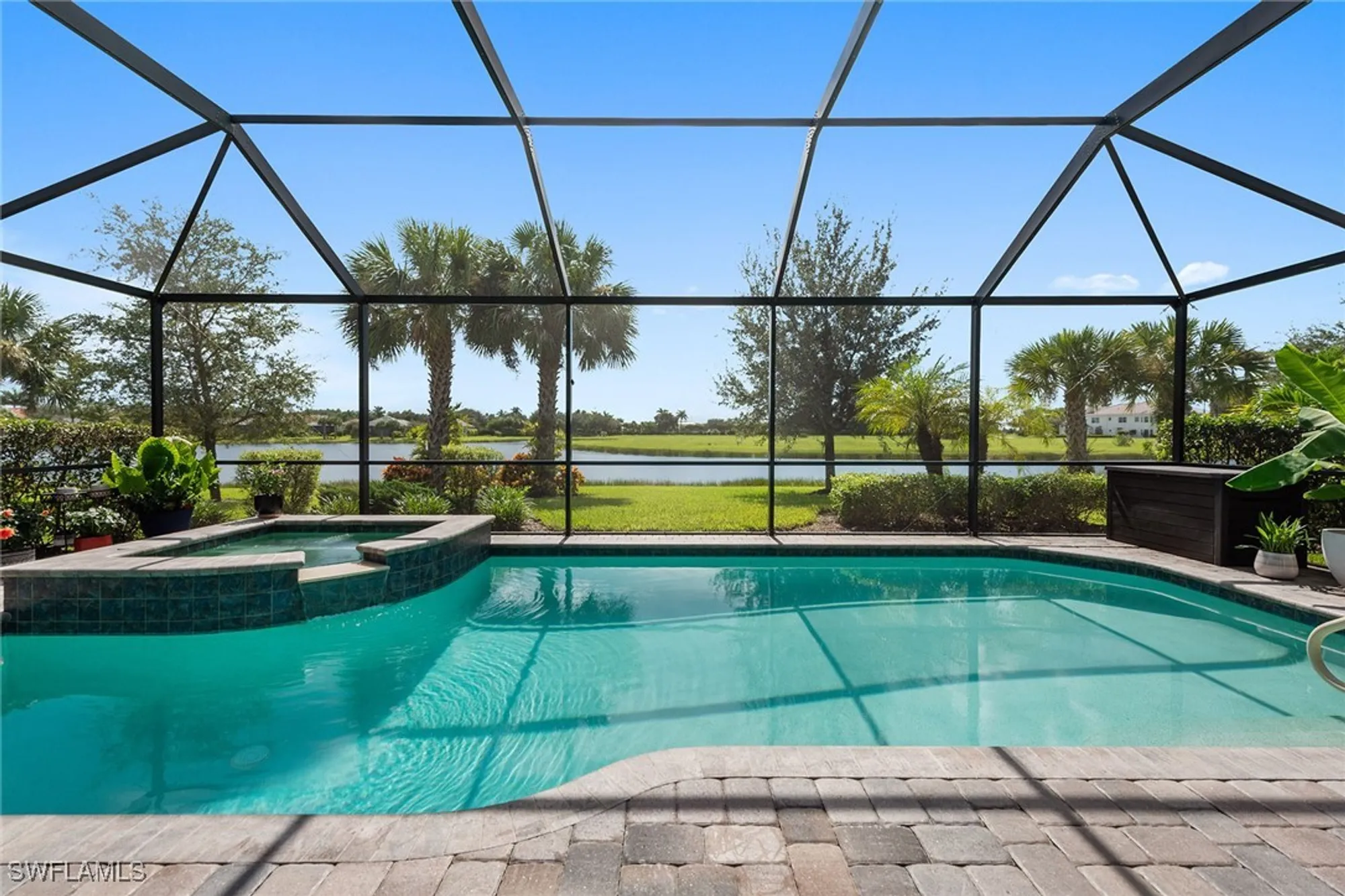 Property Slideshow image 2 of 50 | 2768 amaranda ct, Naples, FL, 34114