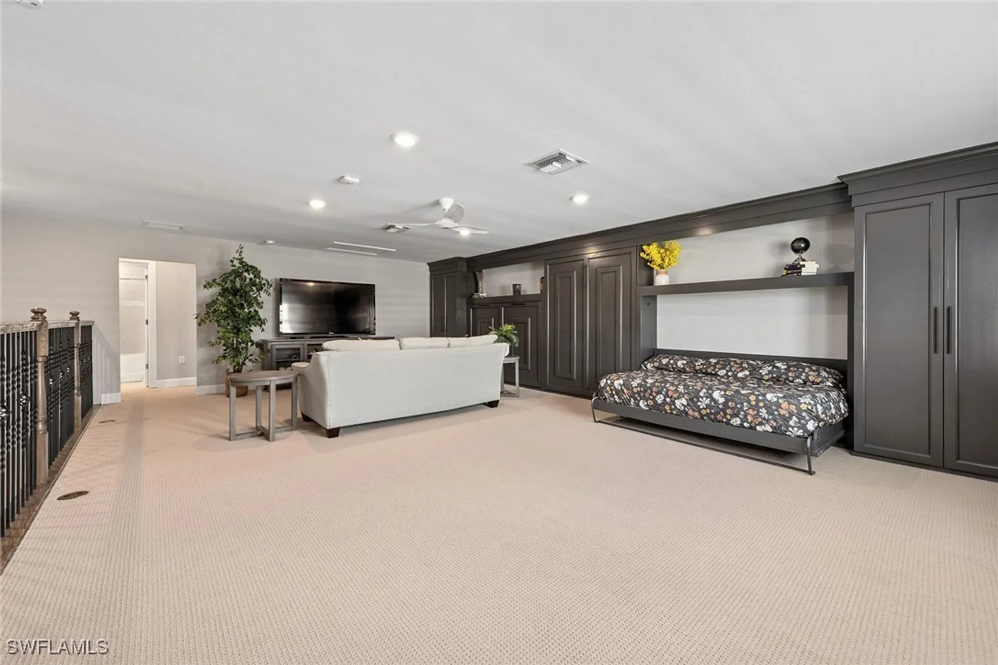 Property Slideshow image 20 of 50 | 2768 amaranda ct, Naples, FL, 34114