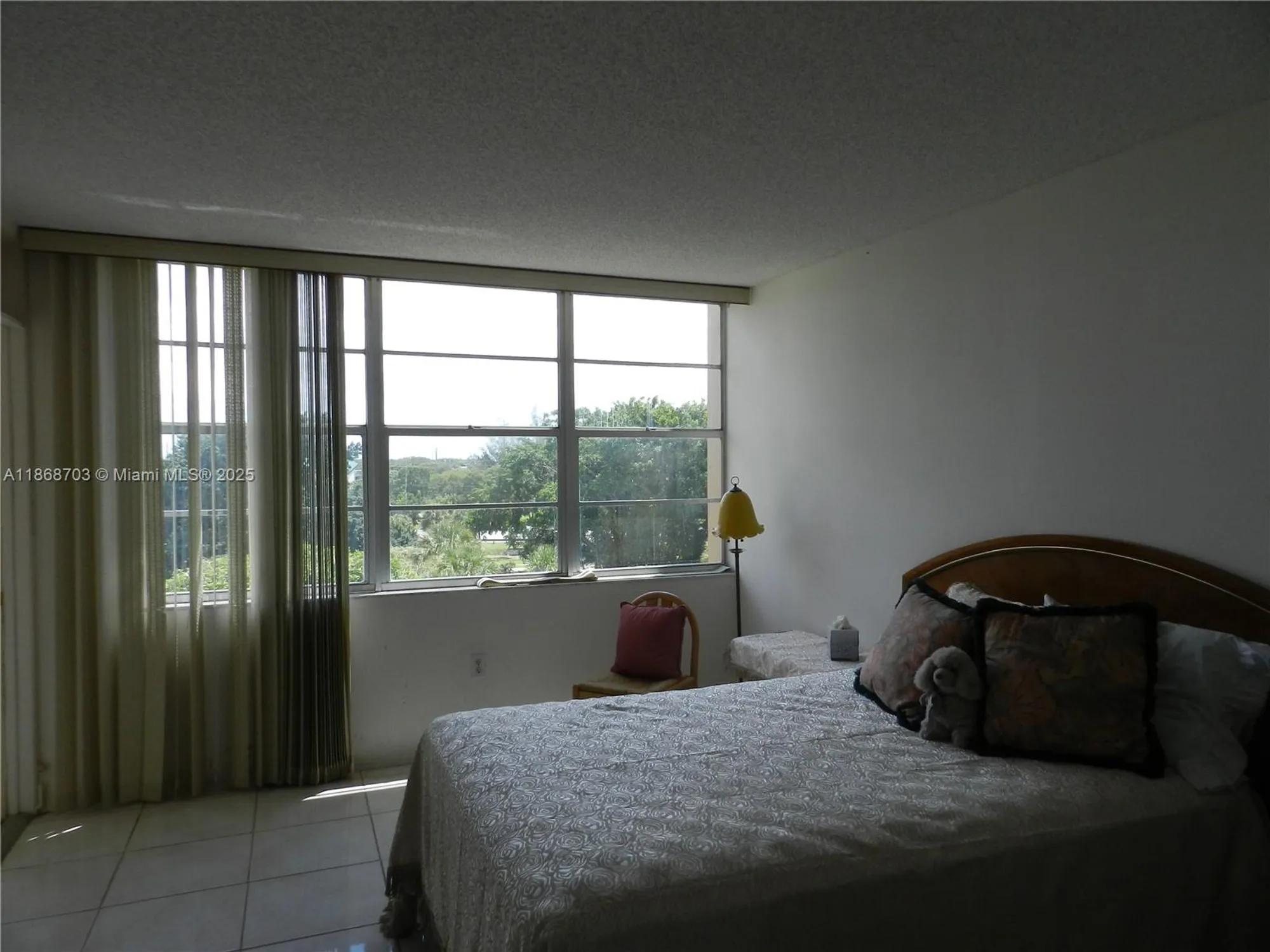 Property Slideshow image 17 of 34 | 1200 saint charles pl 509, Pembroke Pines, FL, 33026