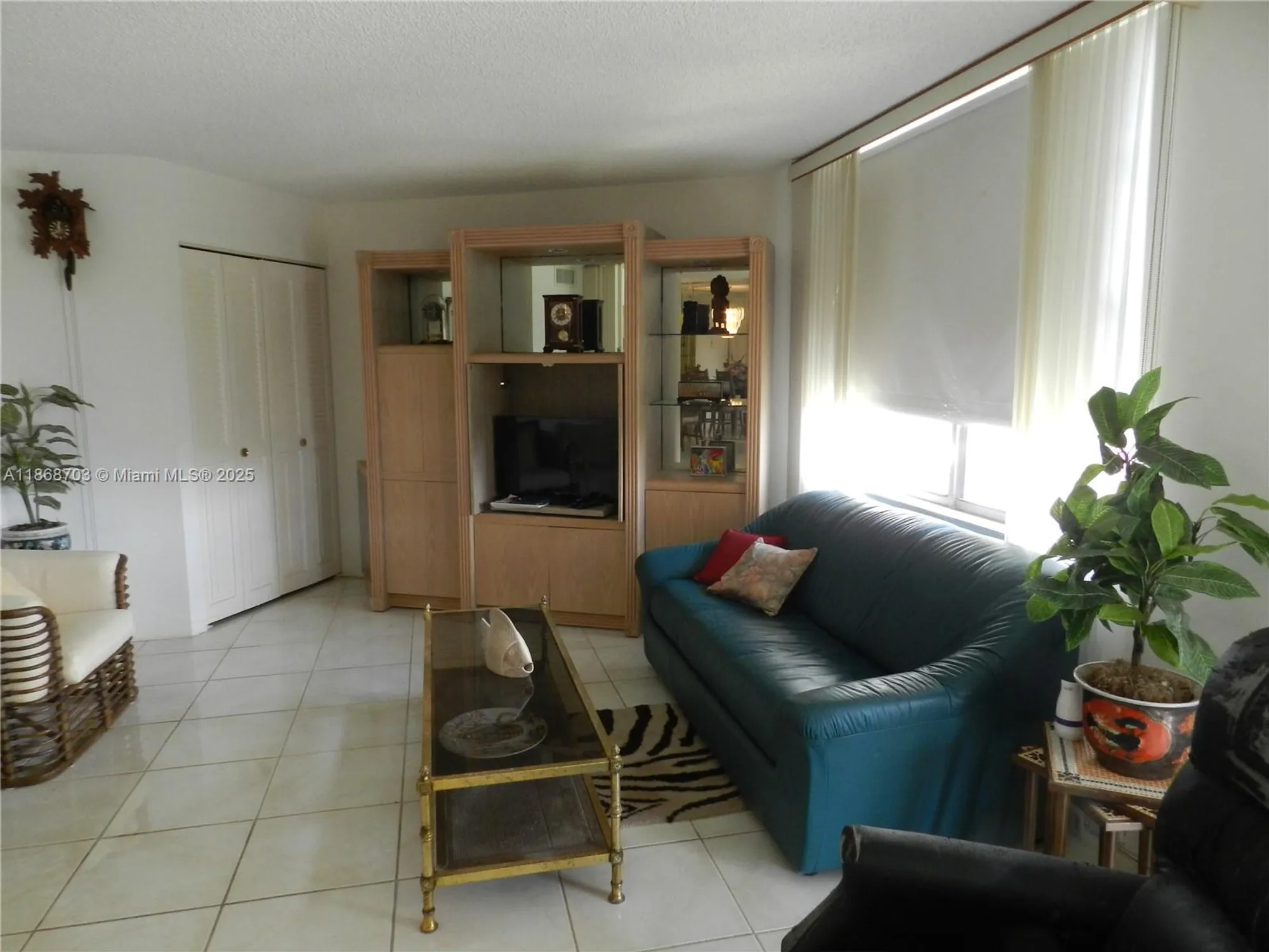 Property Slideshow image 27 of 34 | 1200 saint charles pl 509, Pembroke Pines, FL, 33026