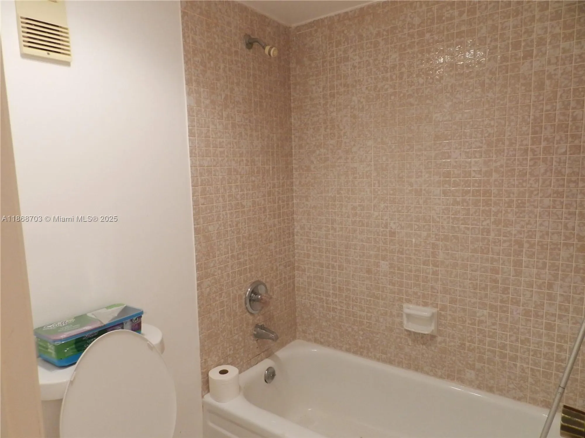 Property Slideshow image 20 of 34 | 1200 saint charles pl 509, Pembroke Pines, FL, 33026