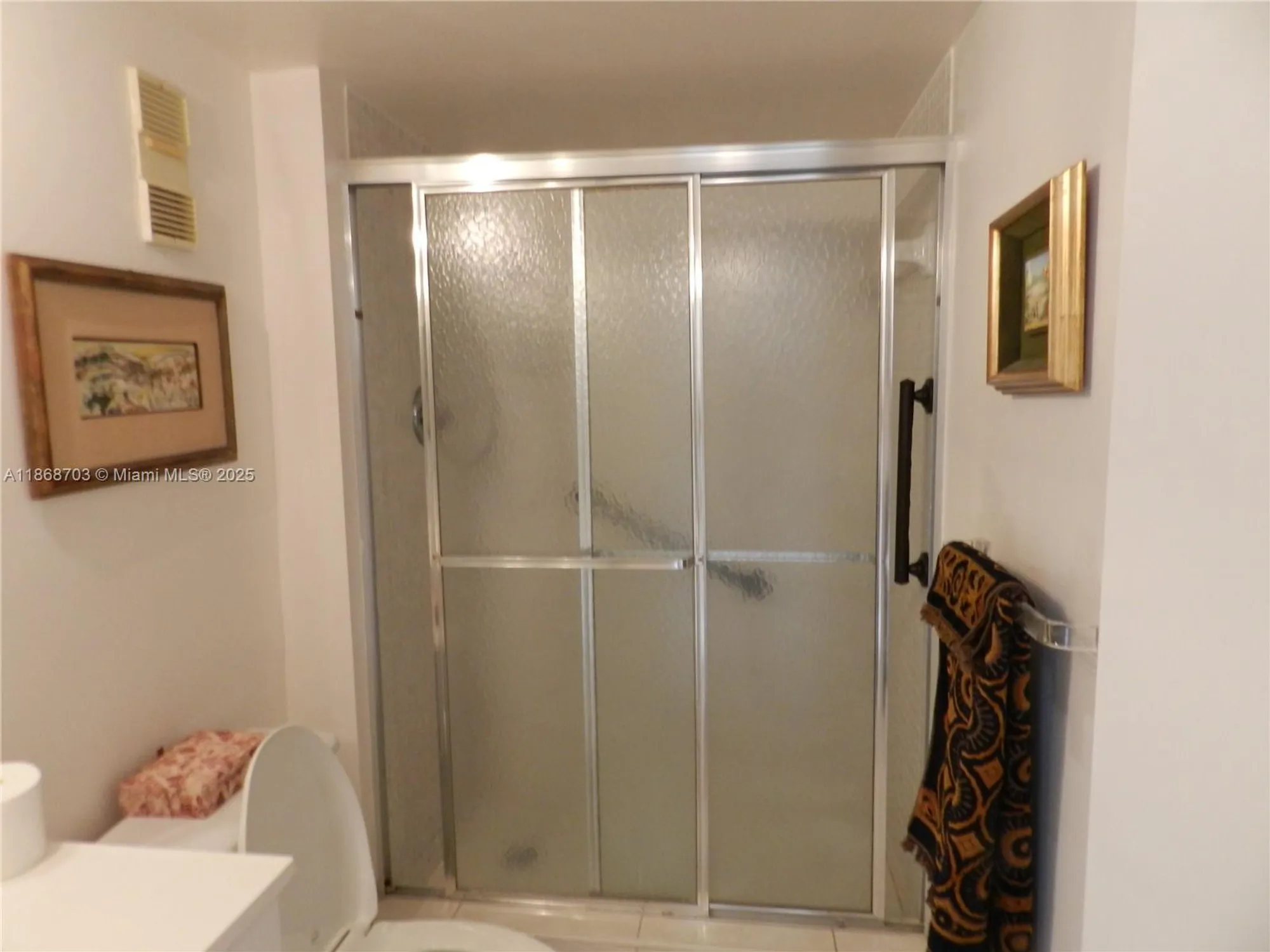 Property Slideshow image 8 of 34 | 1200 saint charles pl 509, Pembroke Pines, FL, 33026