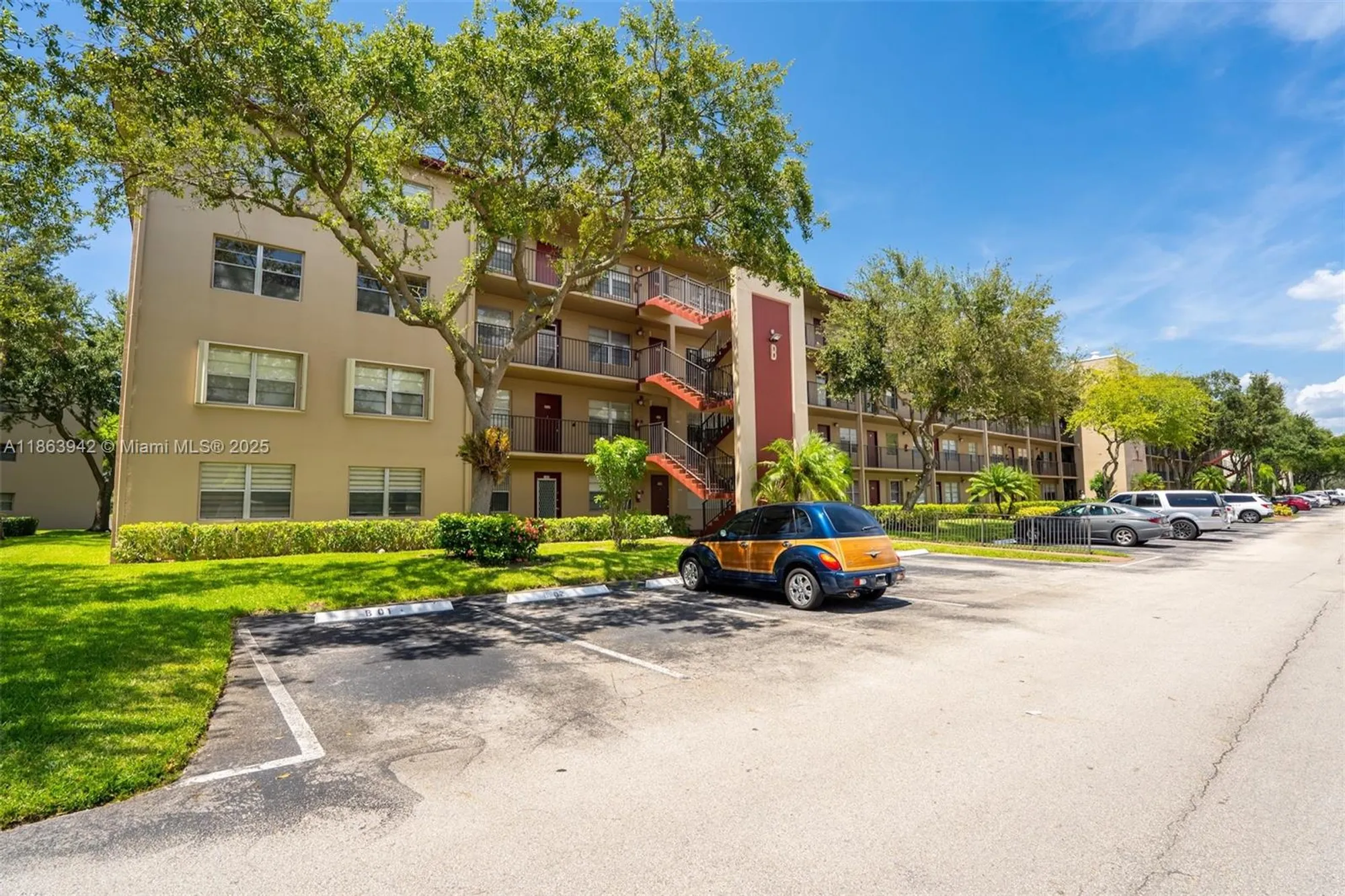 Property Slideshow image 26 of 39 | 850 sw 133rd ter b312, Pembroke Pines, FL, 33027
