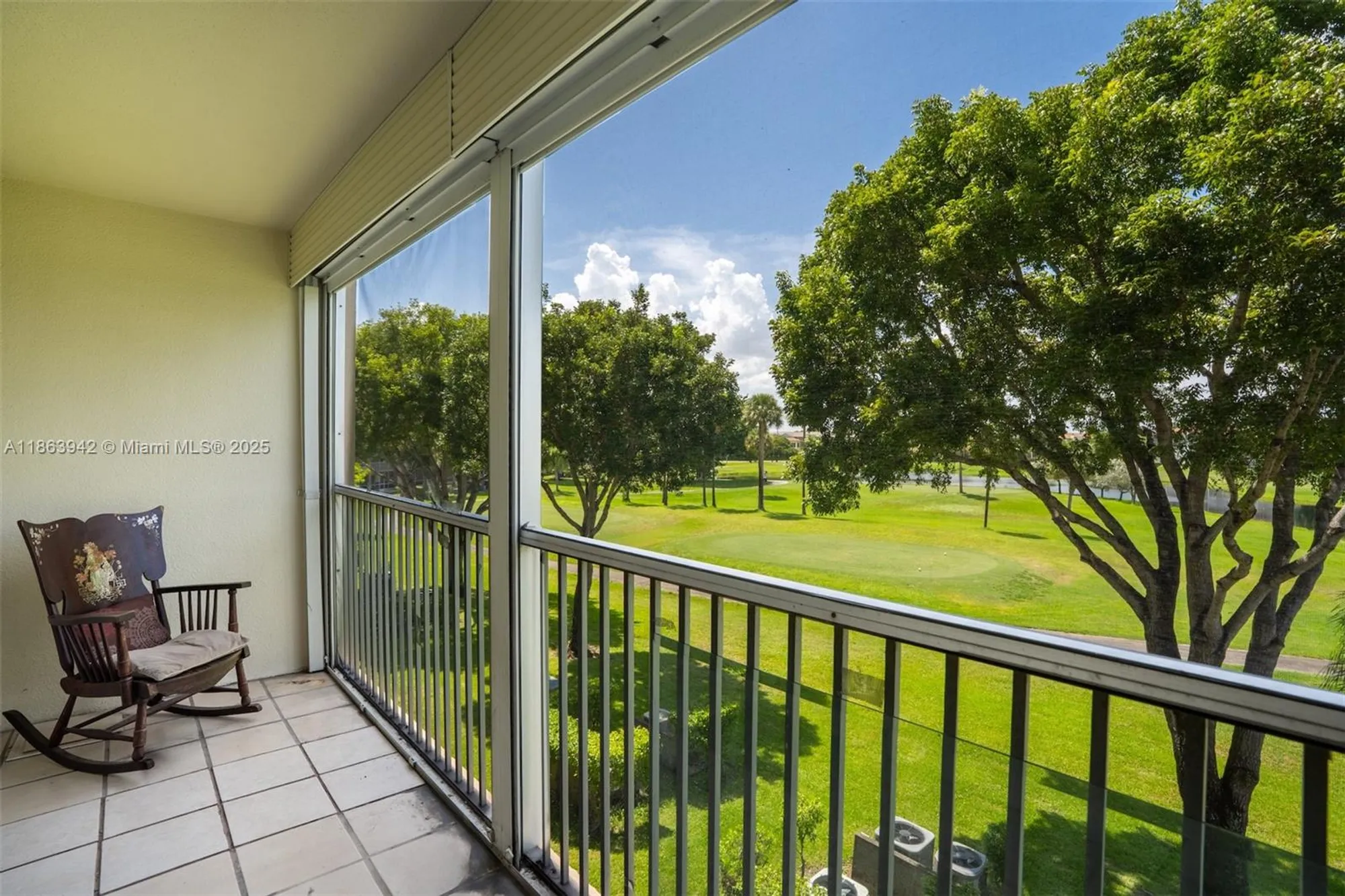 Property Slideshow image 3 of 39 | 850 sw 133rd ter b312, Pembroke Pines, FL, 33027