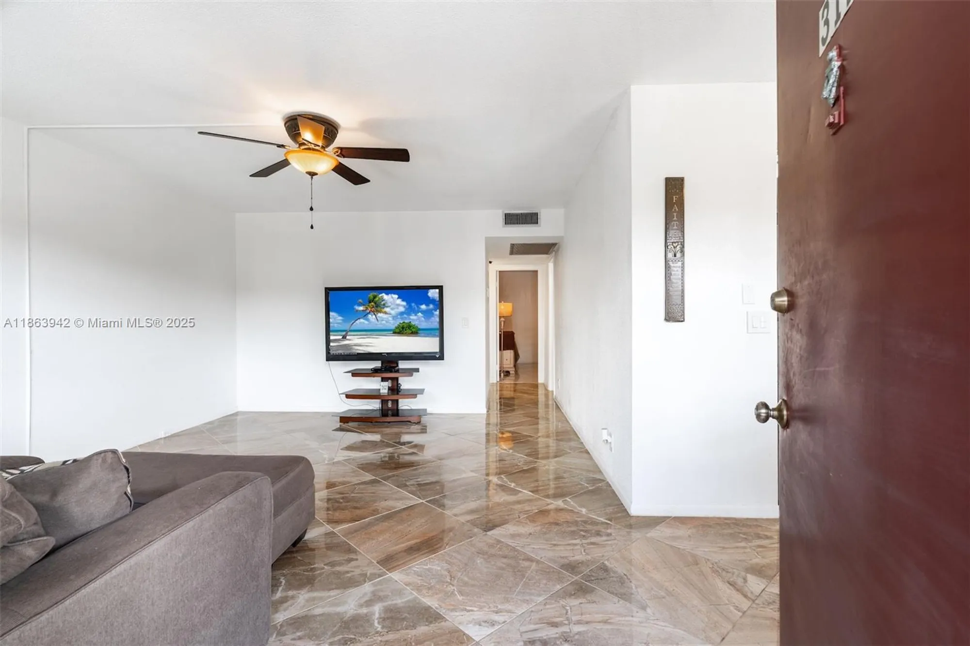 Property Slideshow image 5 of 39 | 850 sw 133rd ter b312, Pembroke Pines, FL, 33027