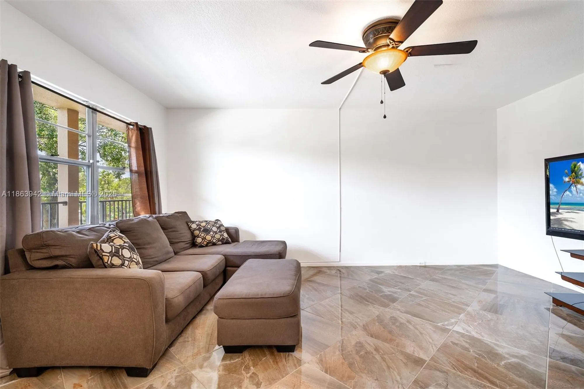 Property Slideshow image 8 of 39 | 850 sw 133rd ter b312, Pembroke Pines, FL, 33027