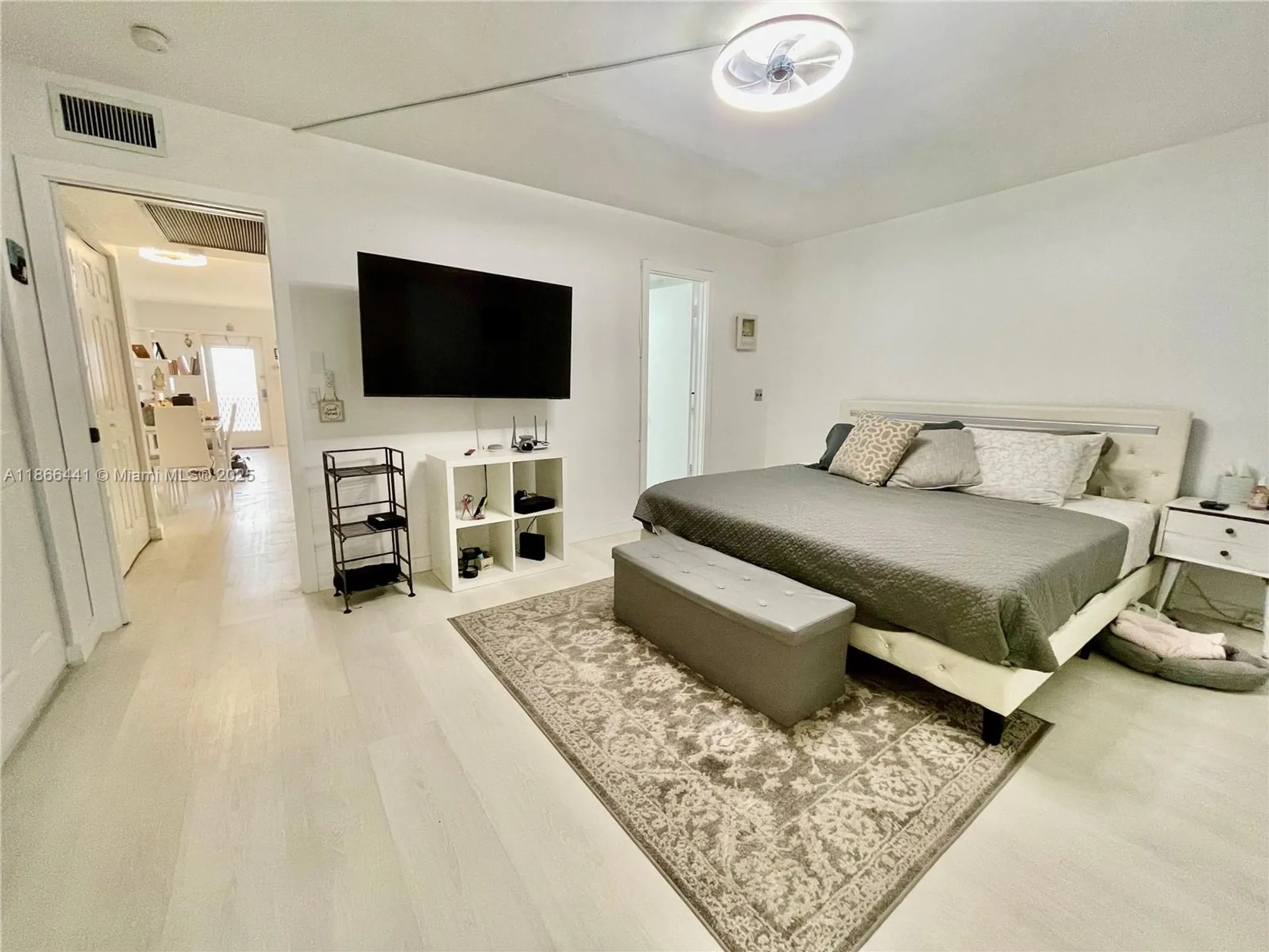 Property Slideshow image 16 of 50 | 4123 cambridge f # 4123, Deerfield Beach, FL, 33442