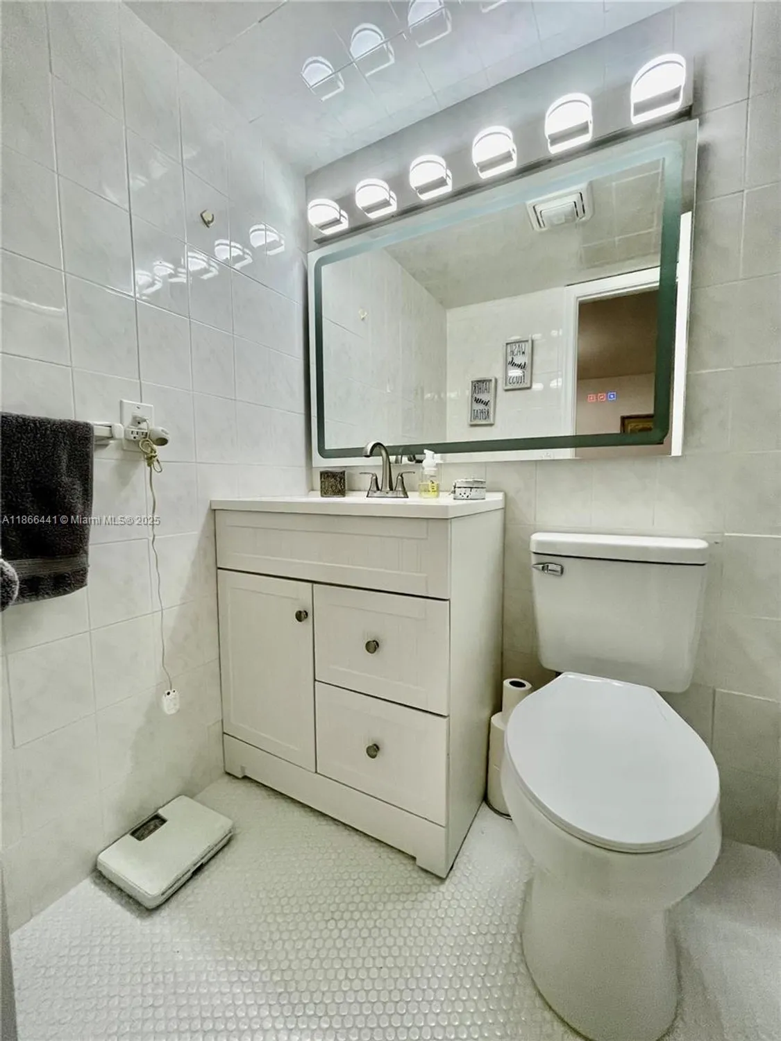 Property Slideshow image 20 of 50 | 4123 cambridge f # 4123, Deerfield Beach, FL, 33442