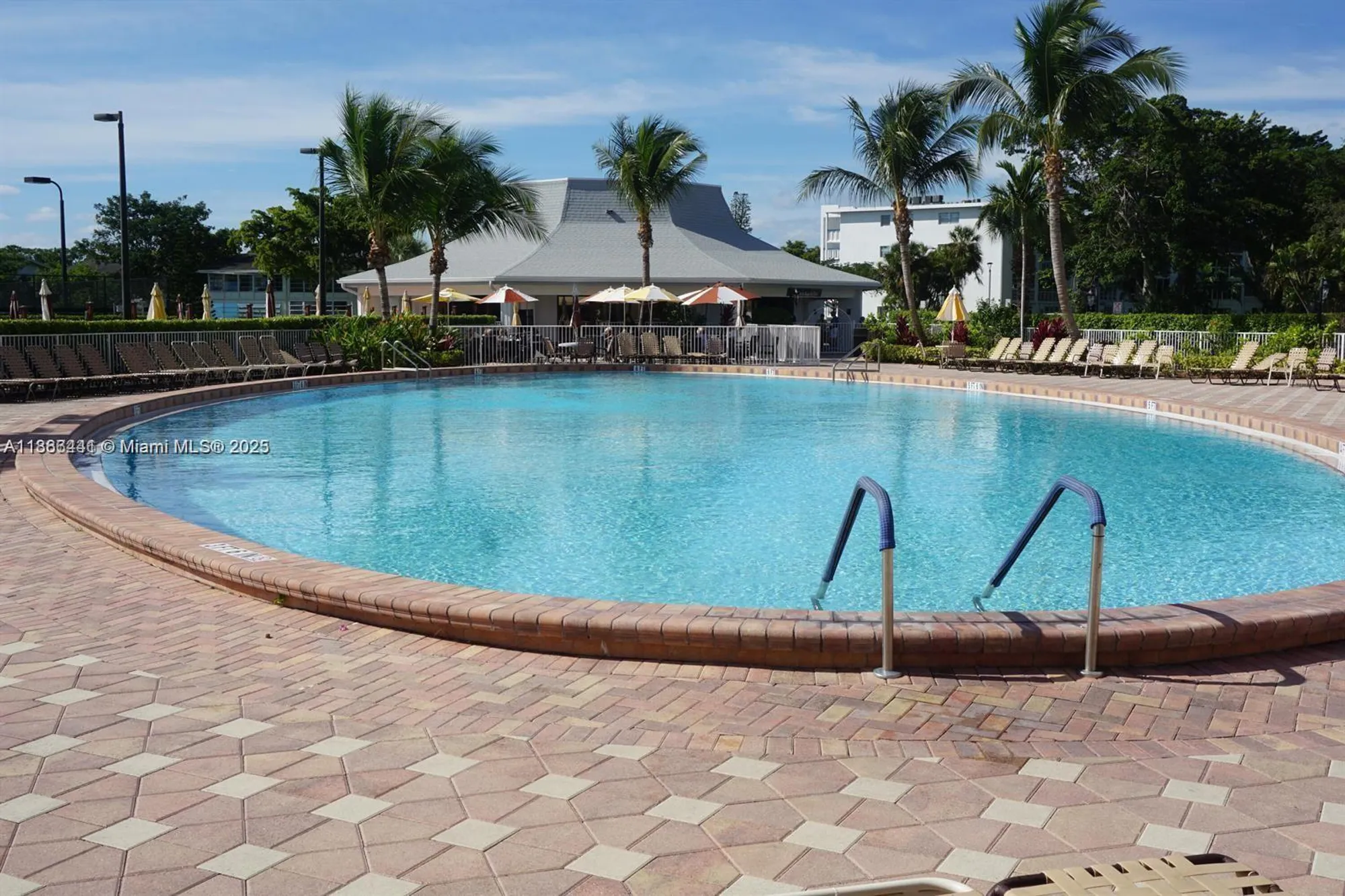 Property Slideshow image 48 of 50 | 4123 cambridge f # 4123, Deerfield Beach, FL, 33442