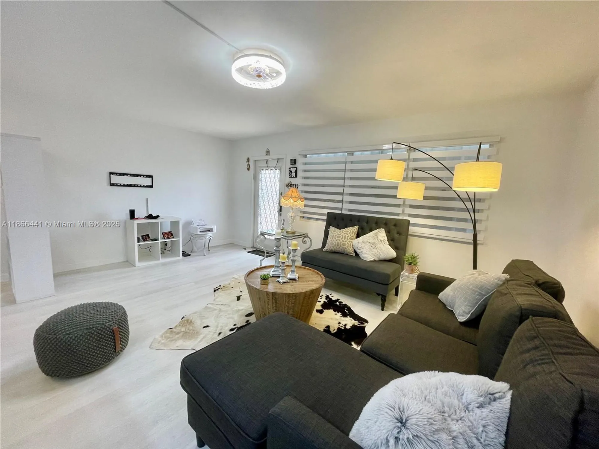 Property Slideshow image 6 of 50 | 4123 cambridge f # 4123, Deerfield Beach, FL, 33442