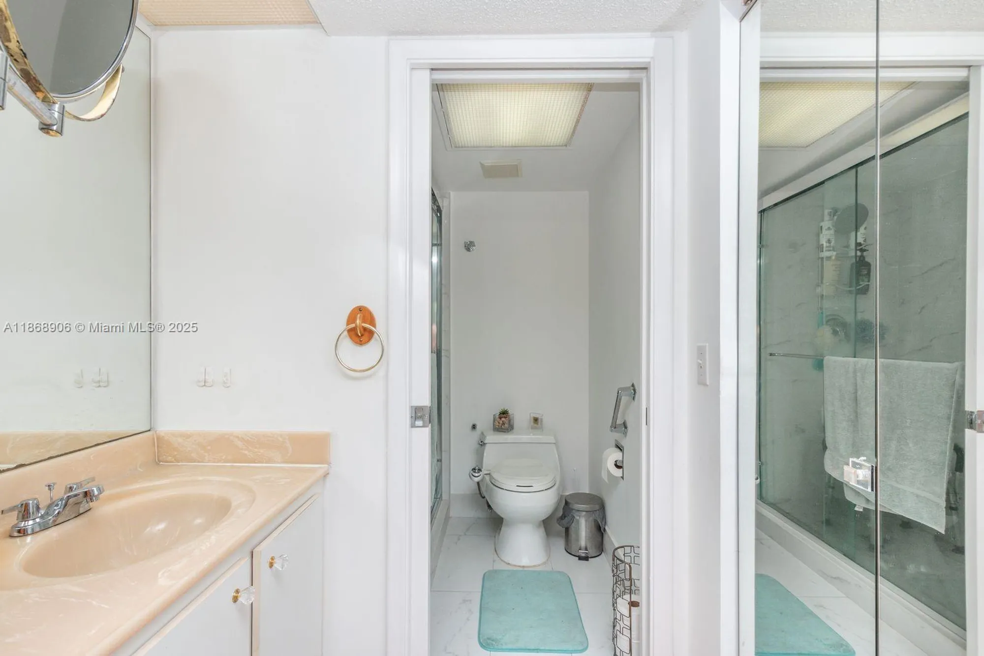 Property Slideshow image 14 of 30 | 500 sw 130th ter 407a, Pembroke Pines, FL, 33027