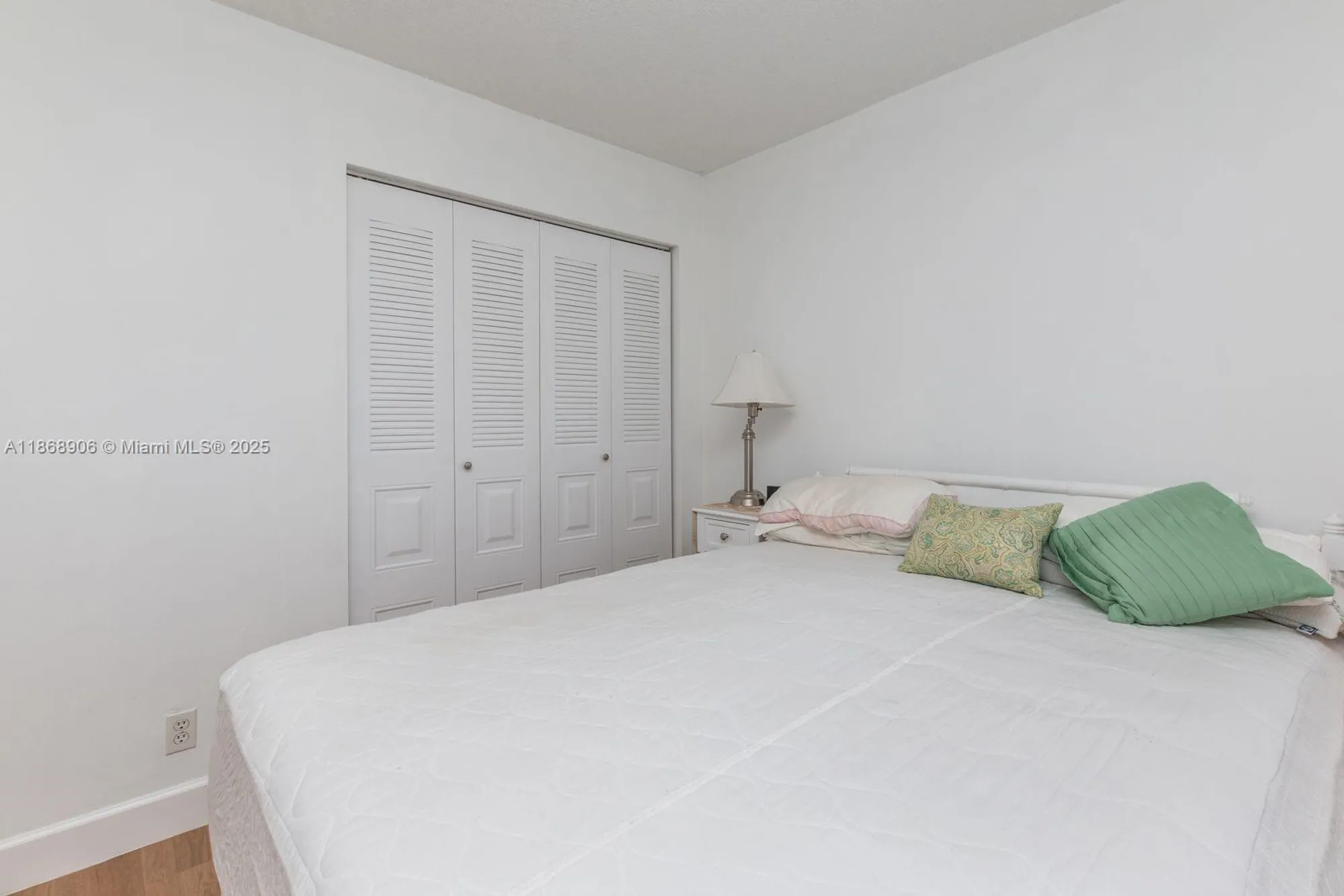 Property Slideshow image 16 of 30 | 500 sw 130th ter 407a, Pembroke Pines, FL, 33027