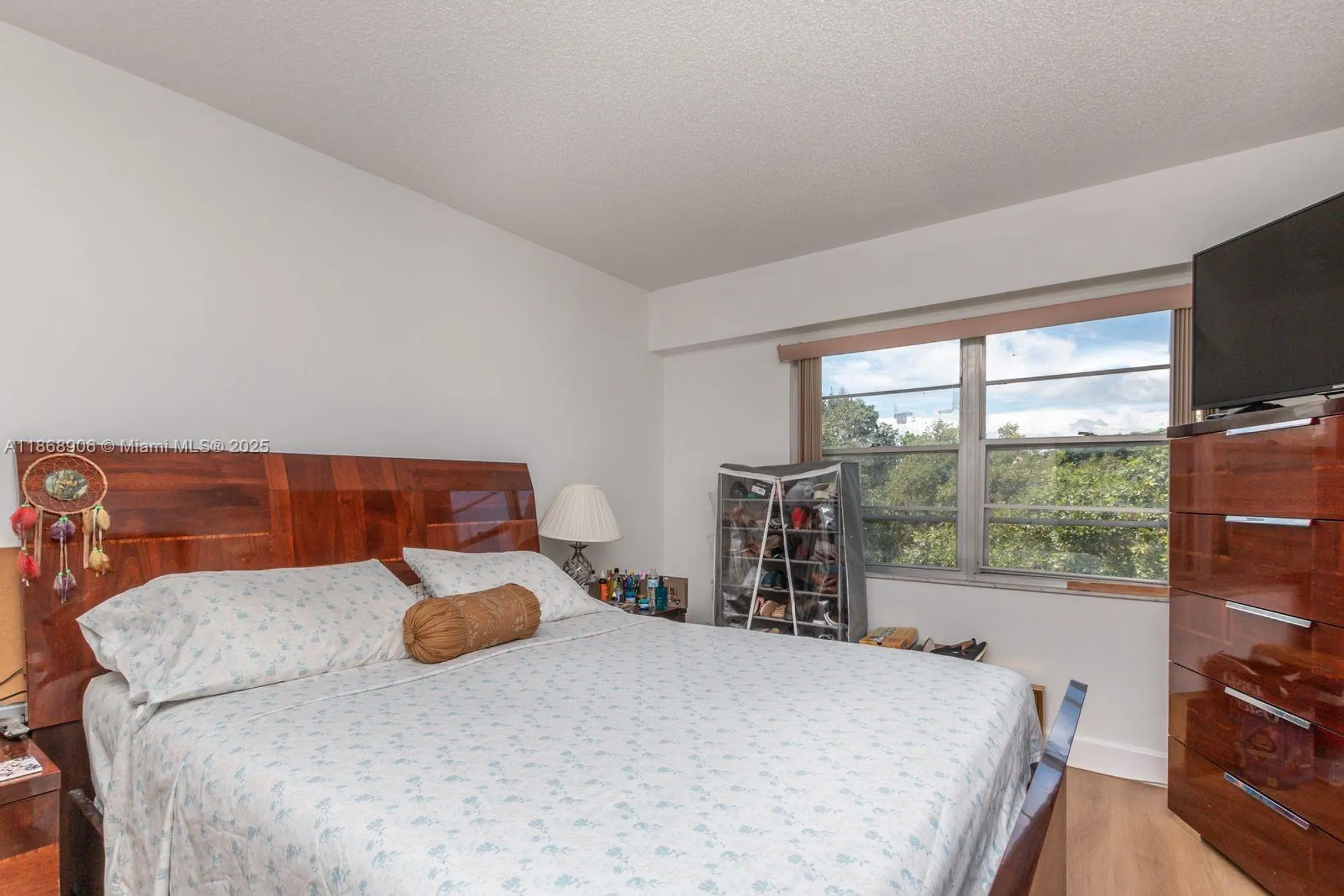 Property Slideshow image 11 of 30 | 500 sw 130th ter 407a, Pembroke Pines, FL, 33027