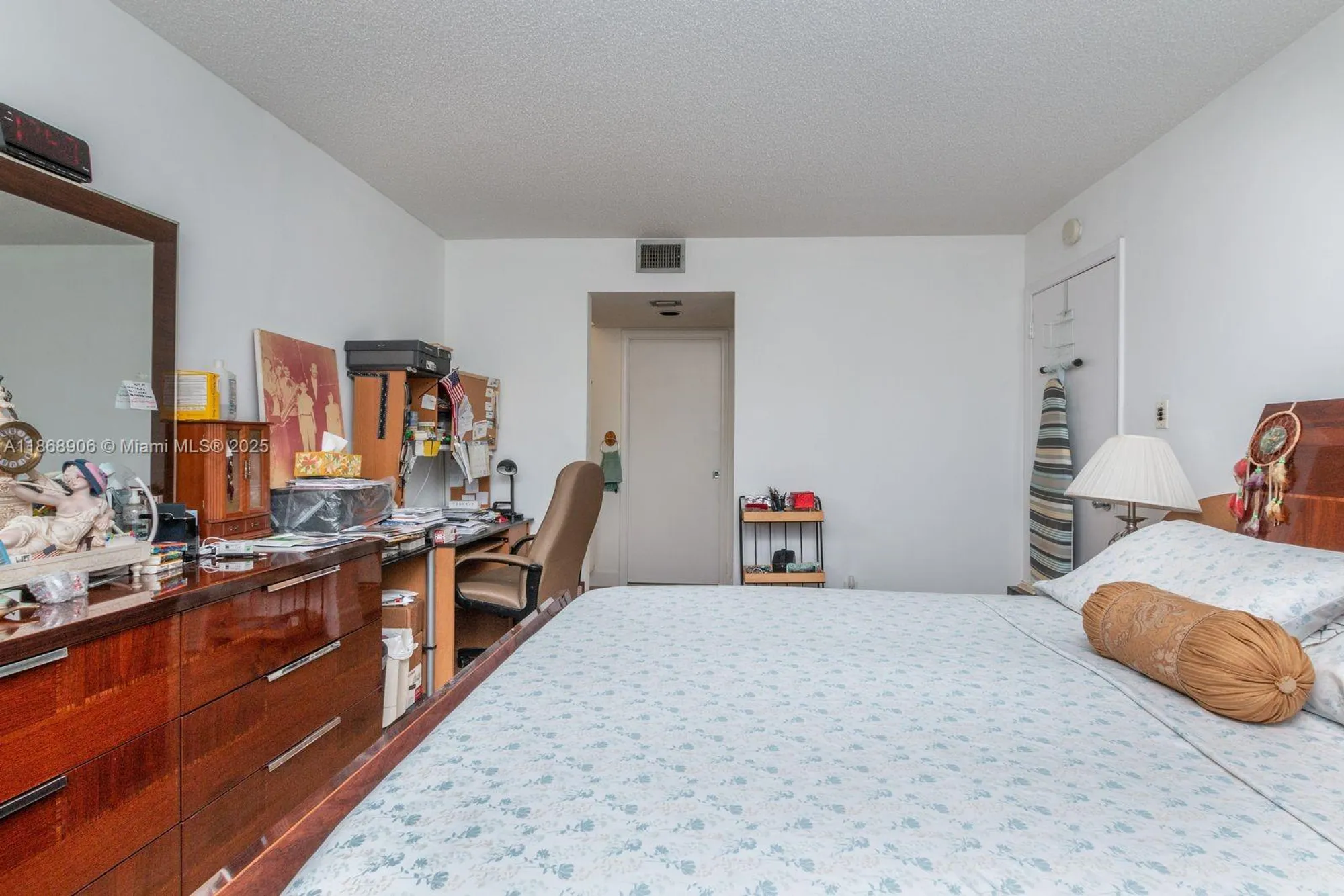 Property Slideshow image 13 of 30 | 500 sw 130th ter 407a, Pembroke Pines, FL, 33027