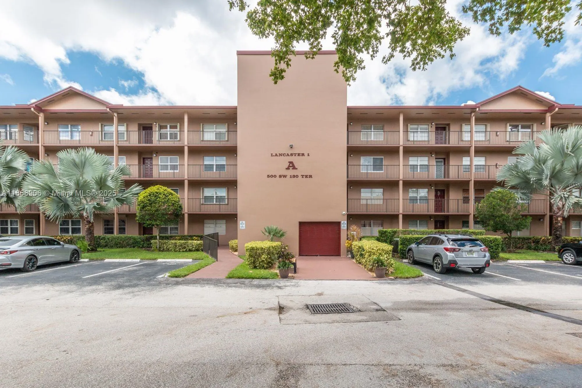 Property Slideshow image 26 of 30 | 500 sw 130th ter 407a, Pembroke Pines, FL, 33027