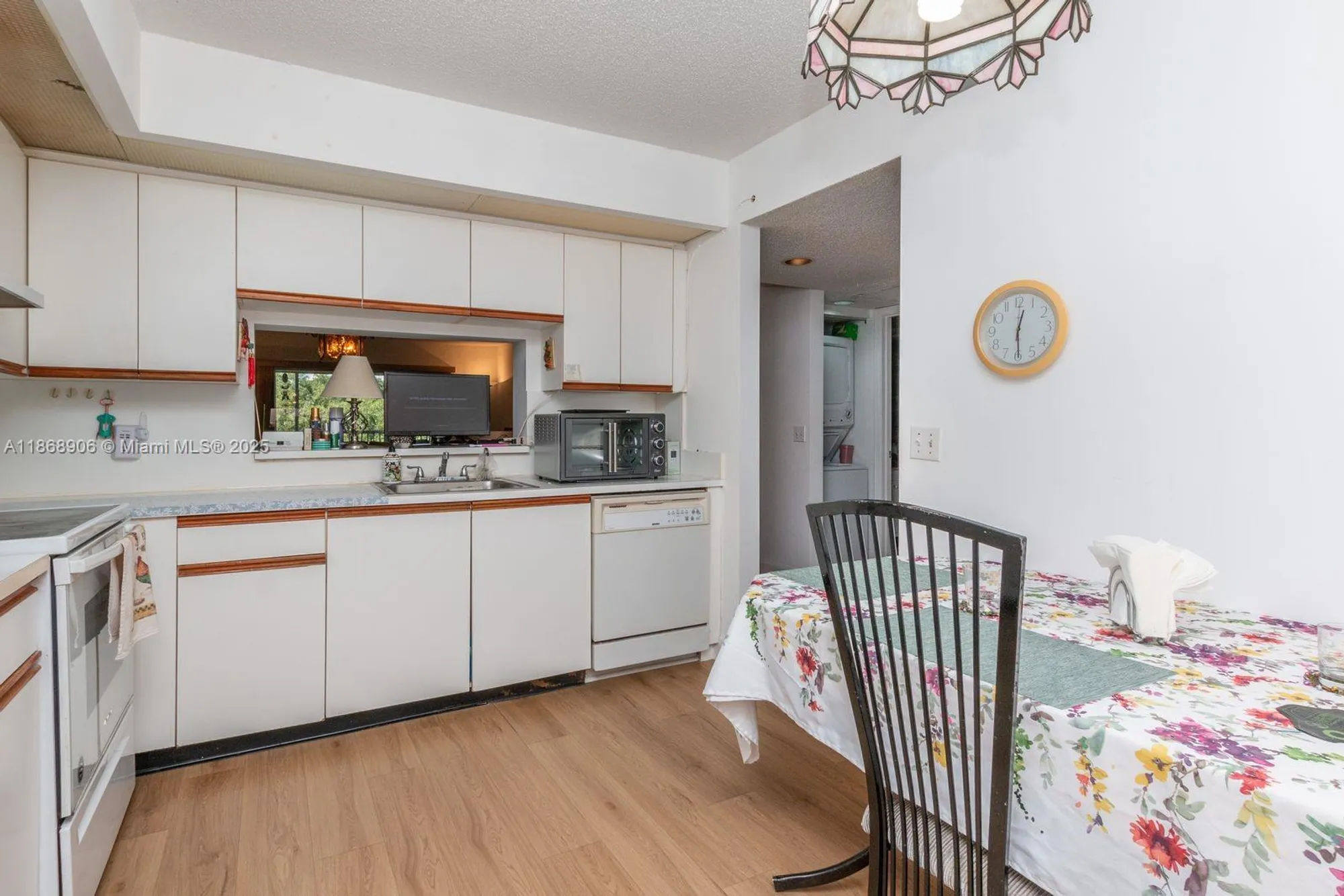 Property Slideshow image 7 of 30 | 500 sw 130th ter 407a, Pembroke Pines, FL, 33027