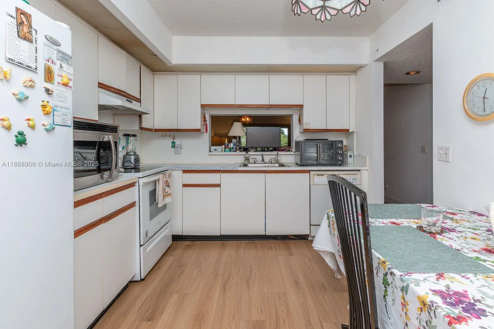 Property Slideshow image 9 of 30 | 500 sw 130th ter 407a, Pembroke Pines, FL, 33027