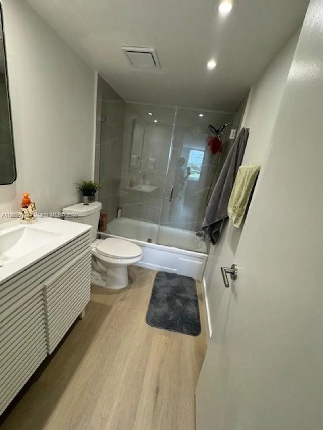 Property Slideshow image 2 of 23 | 8900 washington blvd 304a, Pembroke Pines, FL, 33025