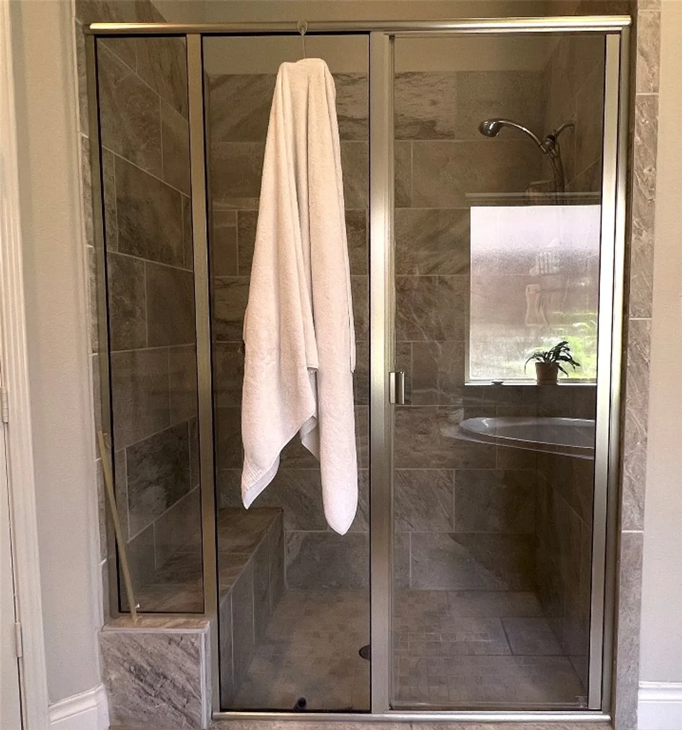 Property Slideshow image 26 of 38 | 508 chinkapin trl, New Braunfels, TX, 78132