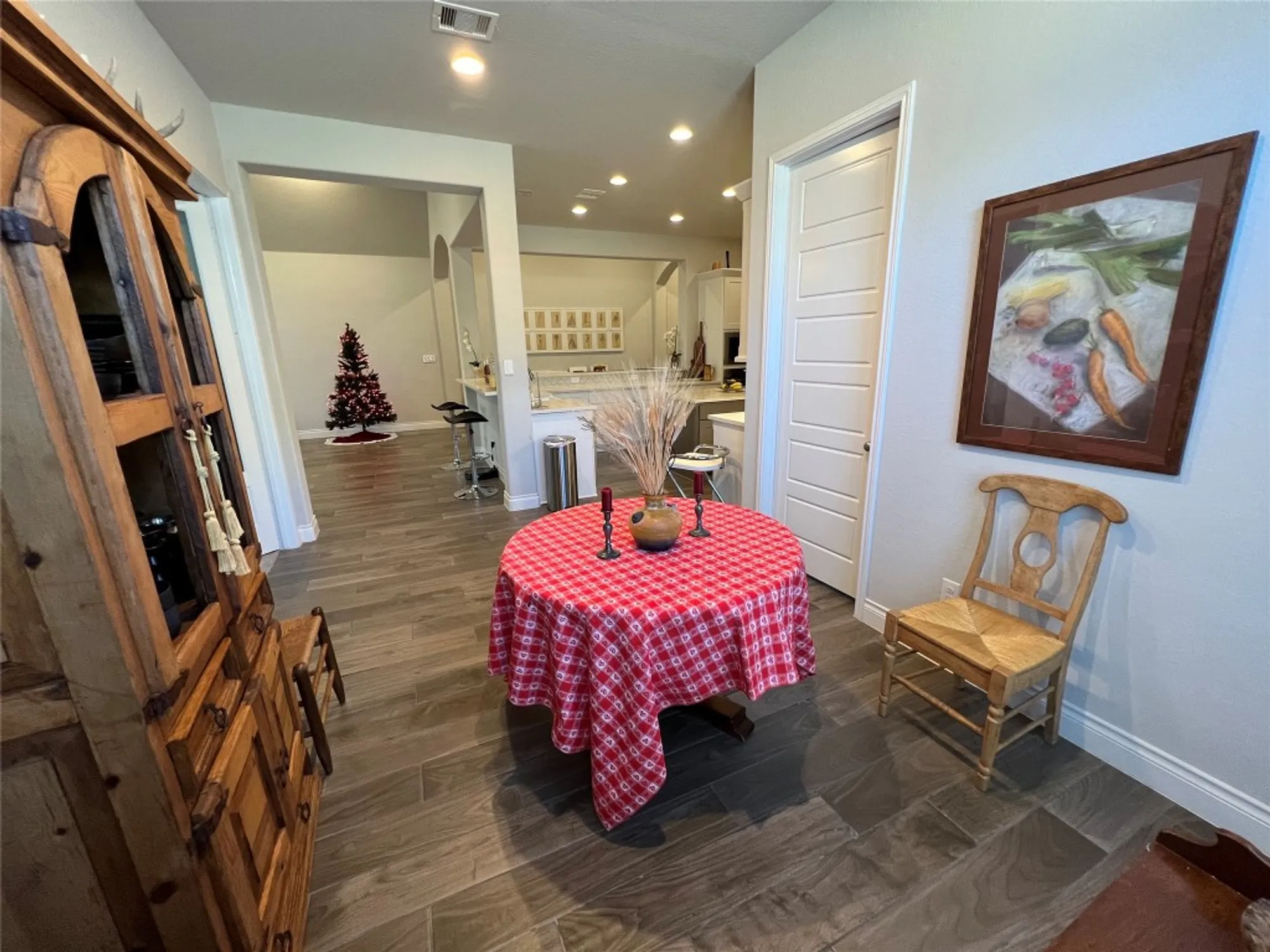 Property Slideshow image 8 of 38 | 508 chinkapin trl, New Braunfels, TX, 78132