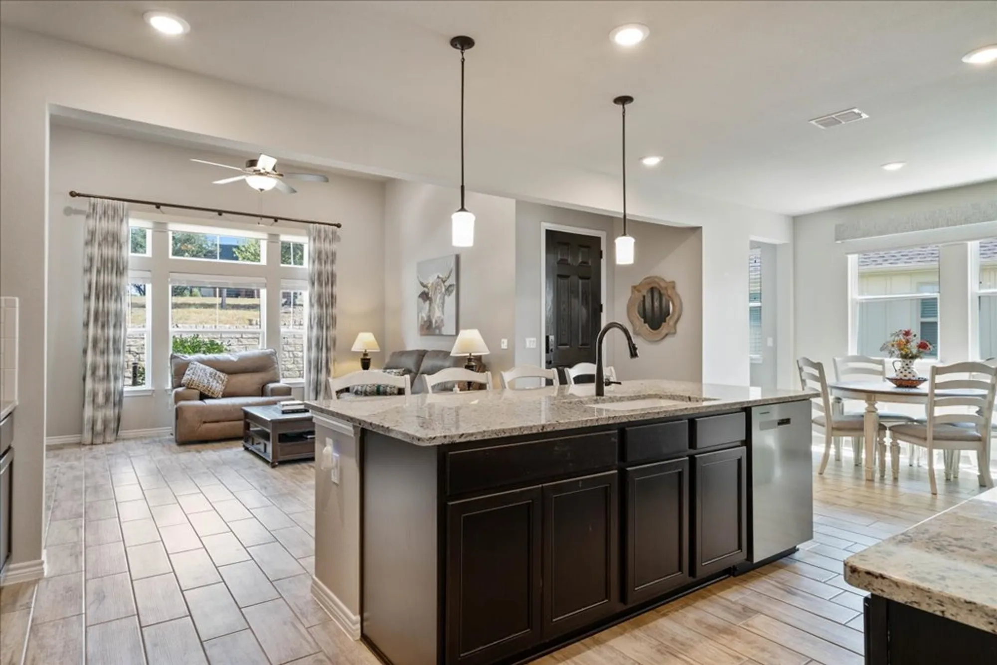Property Slideshow image 4 of 29 | 220 bolivar way # 101, San Marcos, TX, 78666