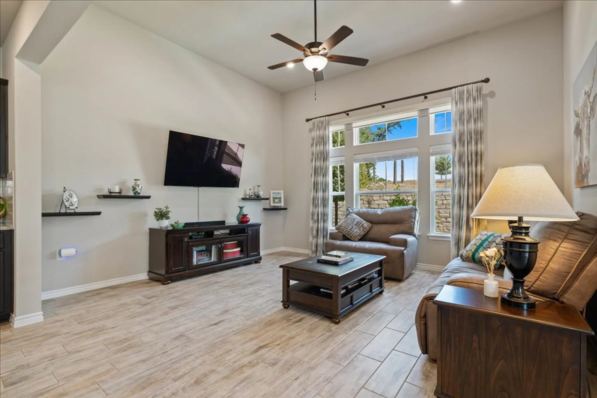 Property Slideshow image 5 of 29 | 220 bolivar way # 101, San Marcos, TX, 78666