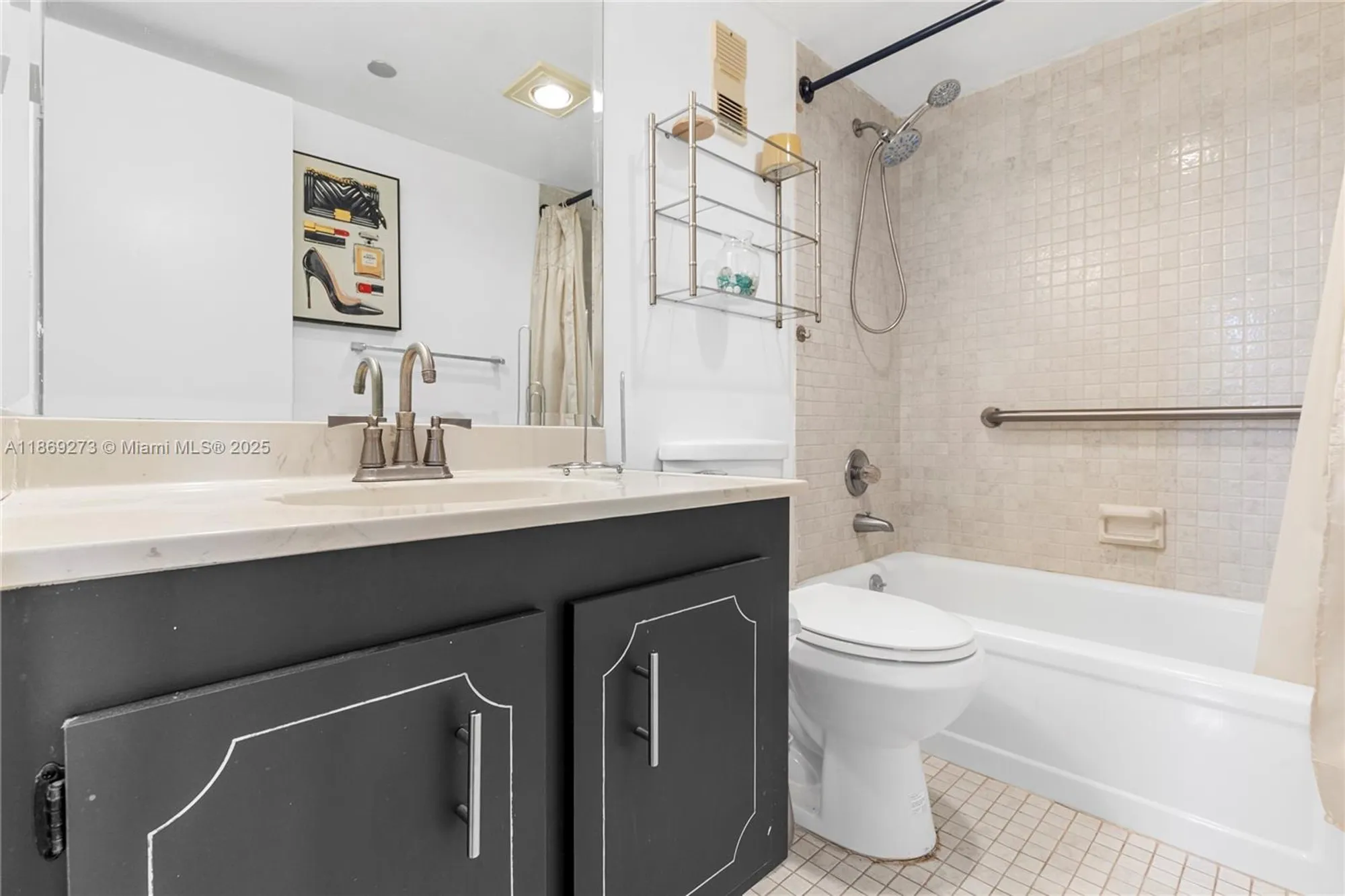 Property Slideshow image 16 of 29 | 1000 saint charles pl 319, Pembroke Pines, FL, 33026