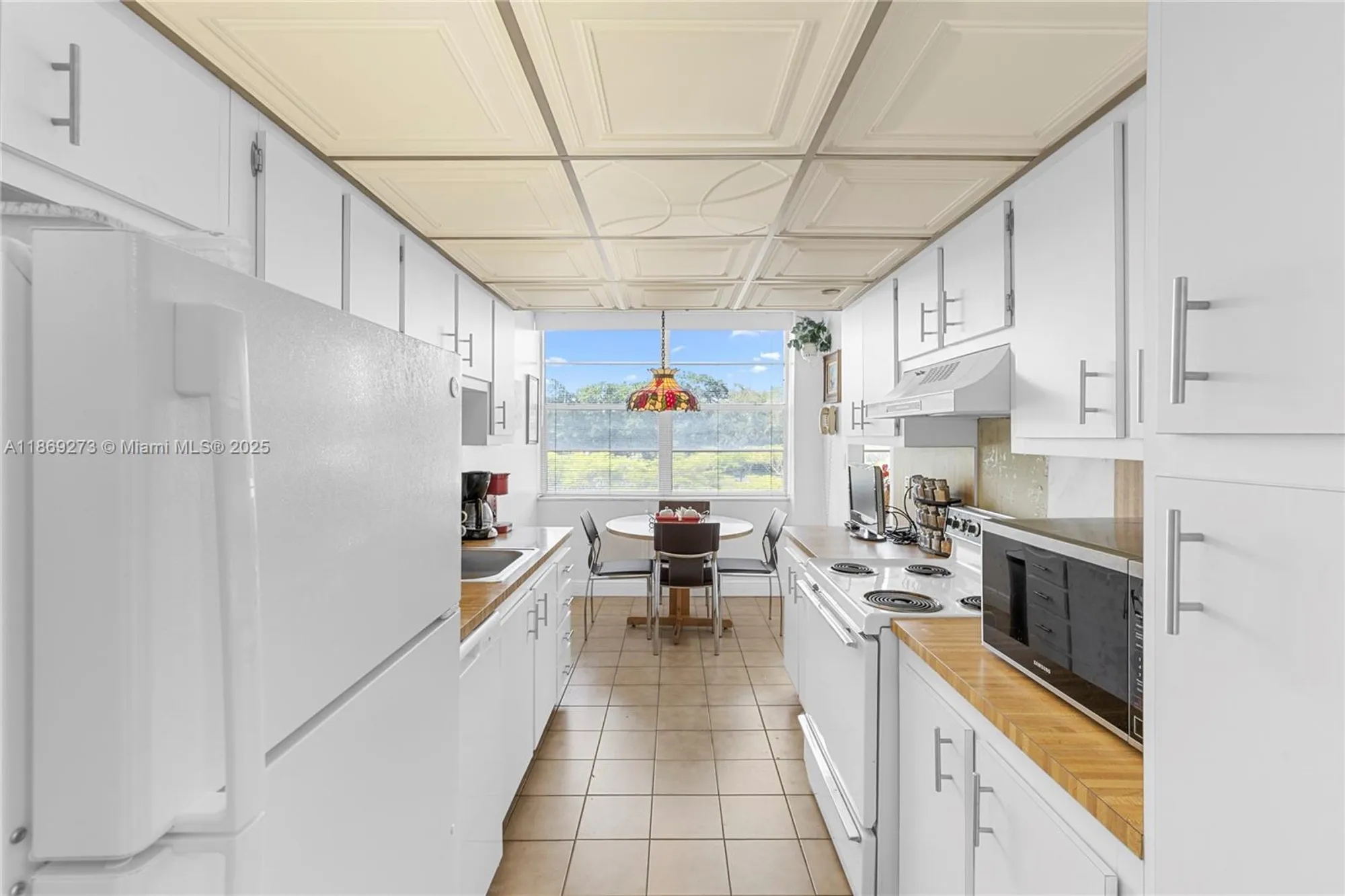 Property Slideshow image 6 of 29 | 1000 saint charles pl 319, Pembroke Pines, FL, 33026
