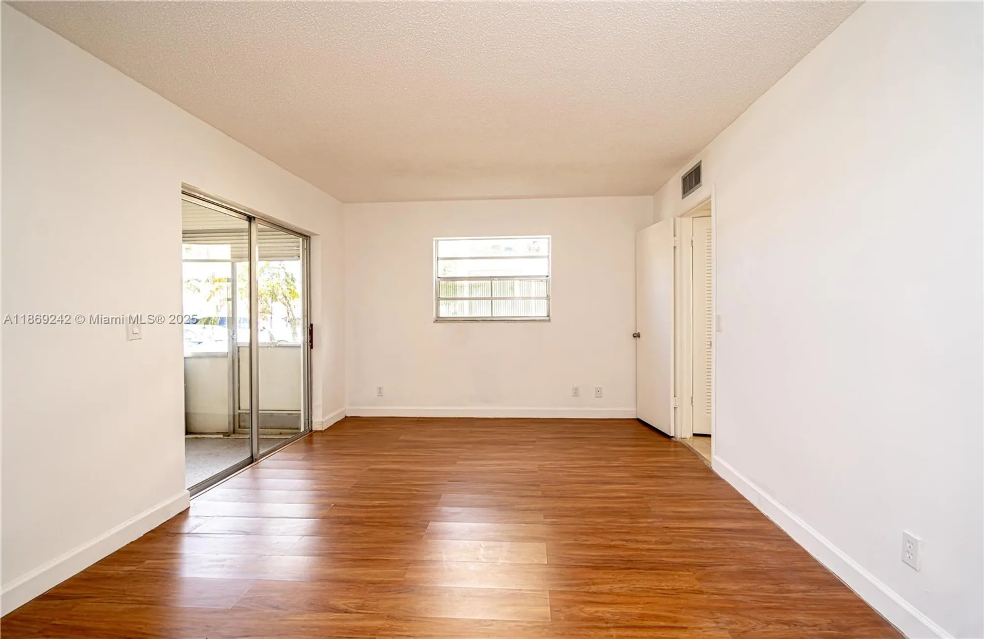 Property Slideshow image 18 of 41 | 402 capri i # 402, Delray Beach, FL, 33484