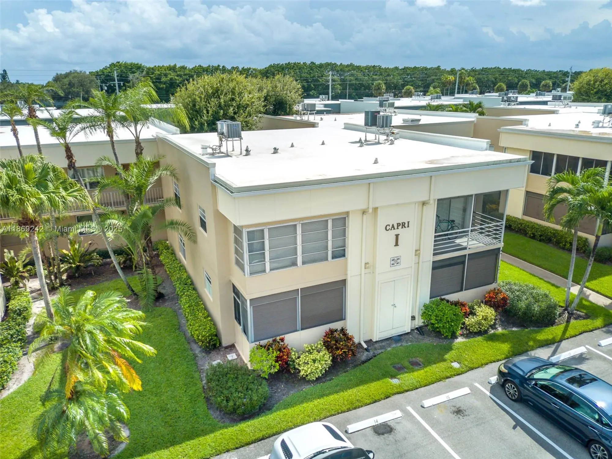 Property Slideshow image 1 of 41 | 402 capri i # 402, Delray Beach, FL, 33484