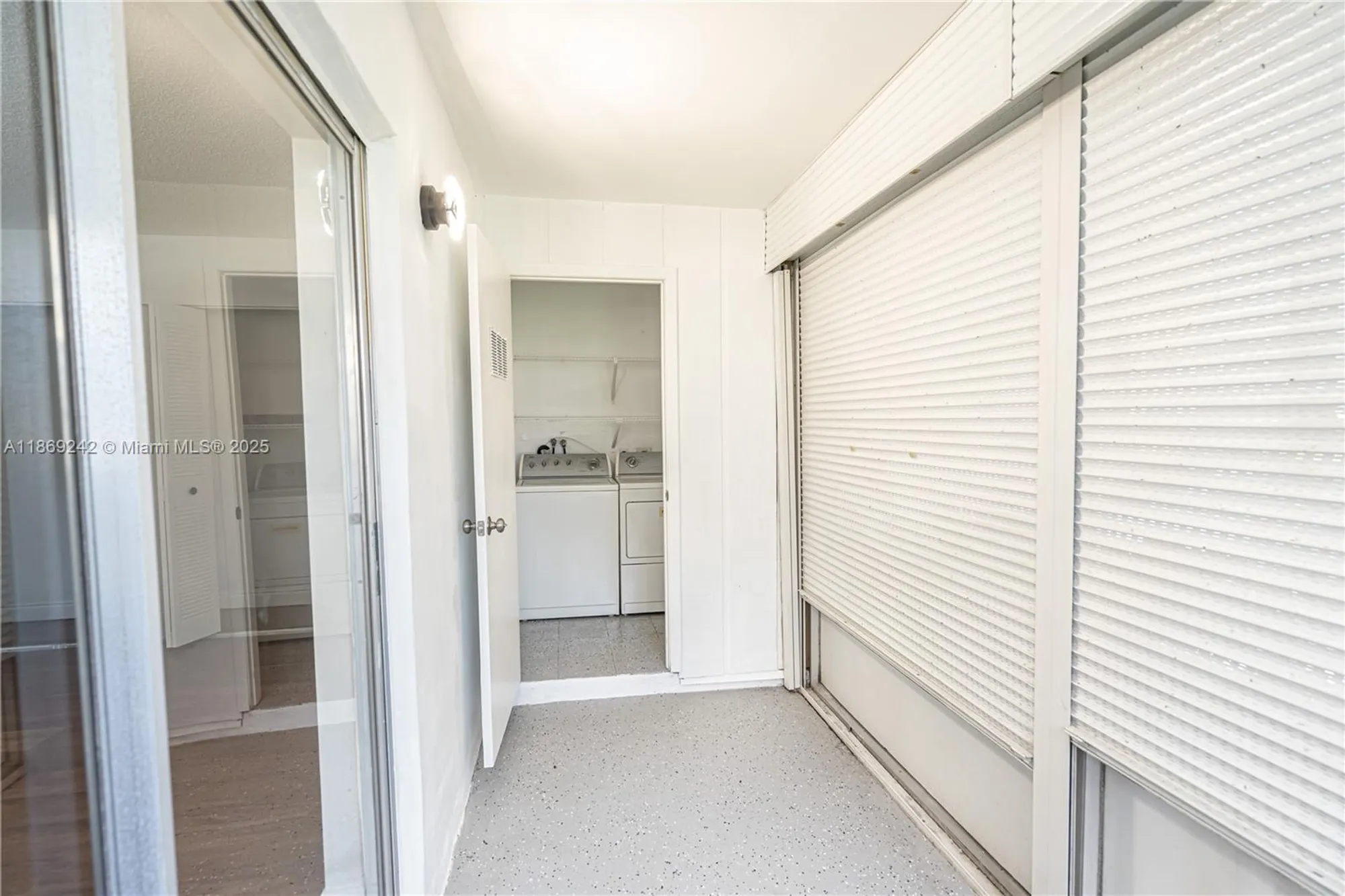 Property Slideshow image 25 of 41 | 402 capri i # 402, Delray Beach, FL, 33484