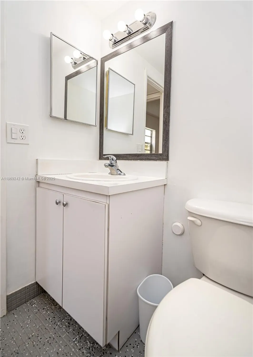 Property Slideshow image 27 of 41 | 402 capri i # 402, Delray Beach, FL, 33484