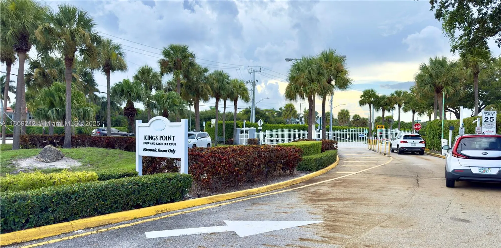 Property Slideshow image 35 of 41 | 402 capri i # 402, Delray Beach, FL, 33484