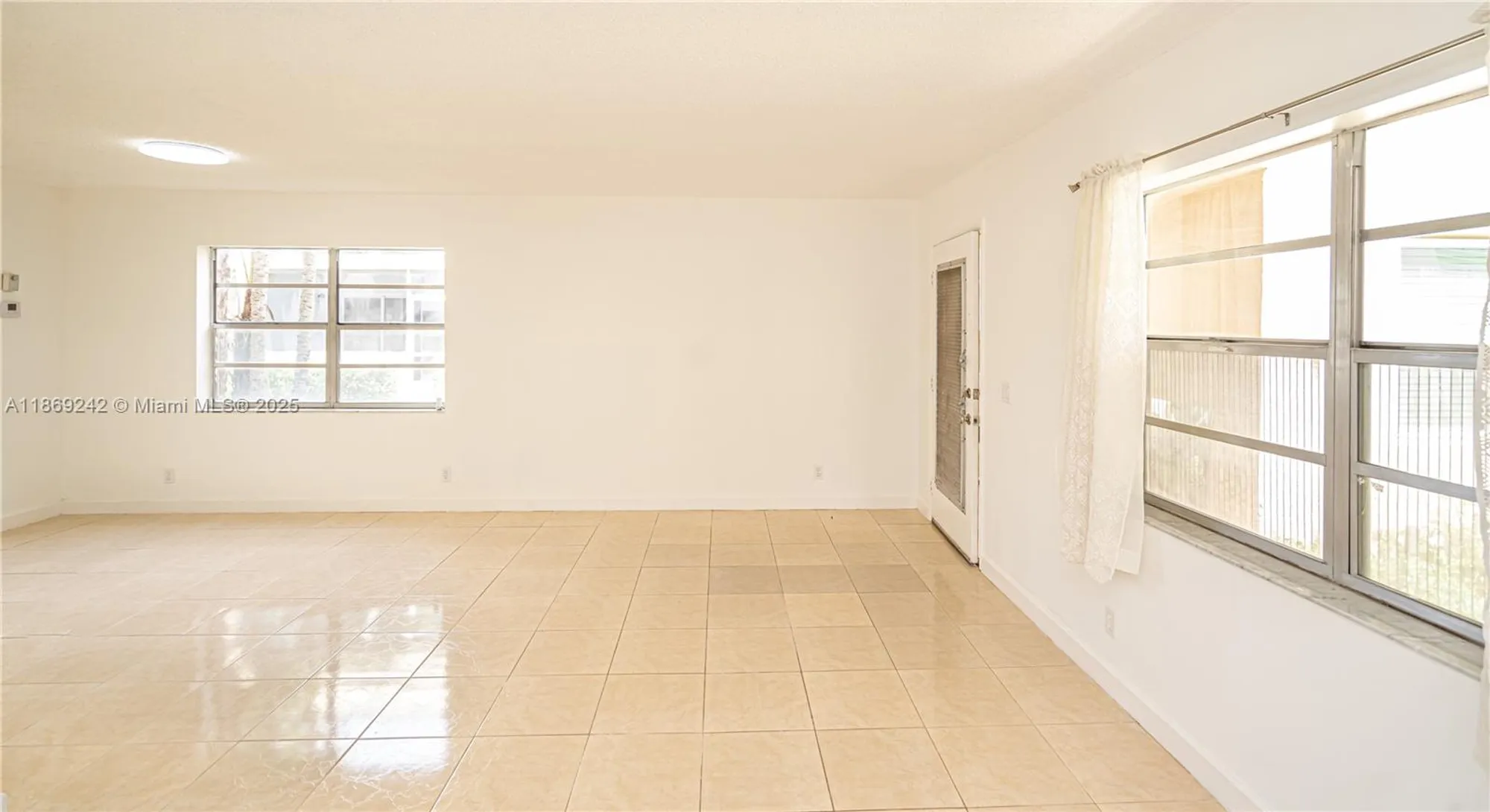 Property Slideshow image 7 of 41 | 402 capri i # 402, Delray Beach, FL, 33484